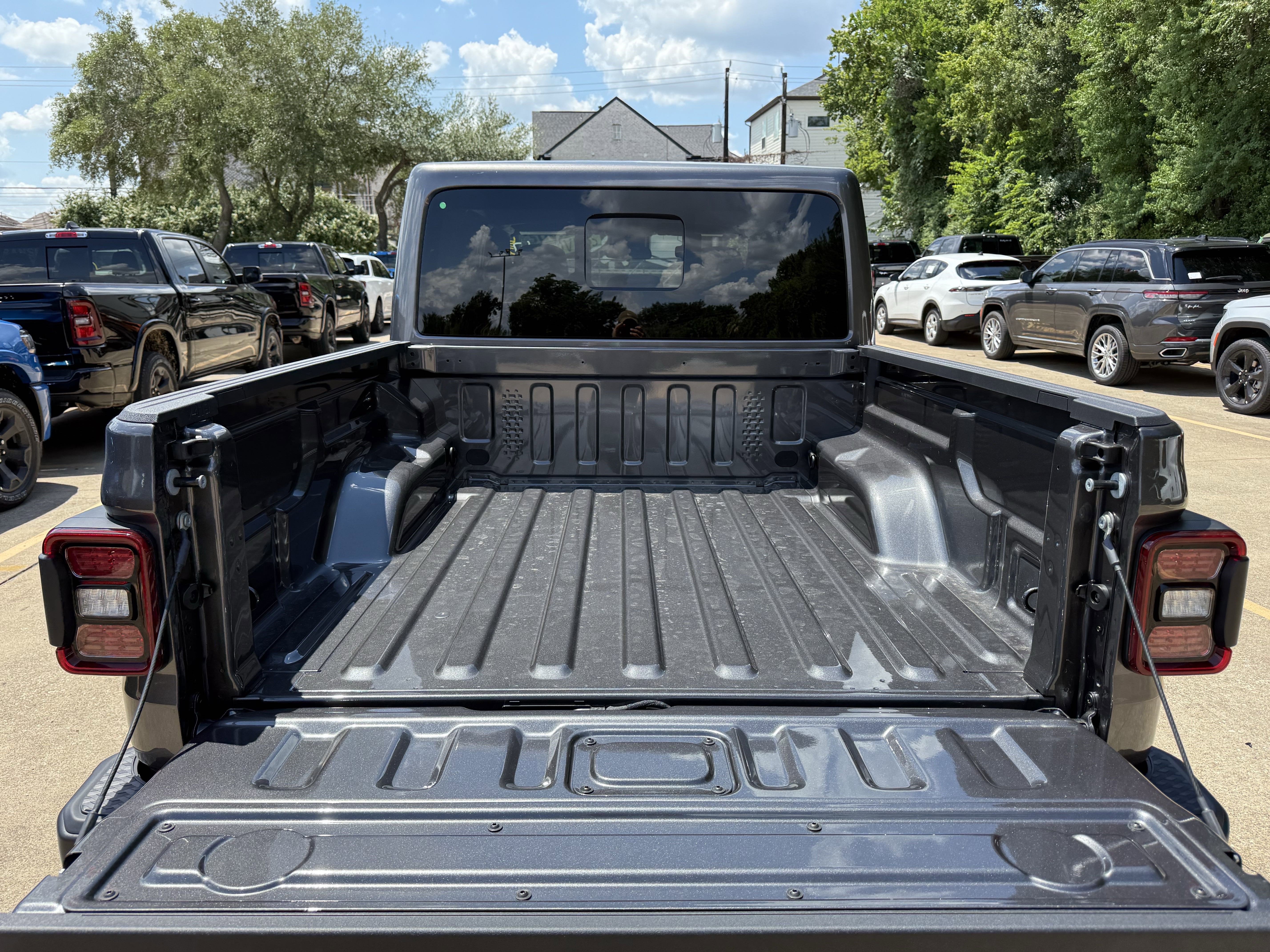 2025 Jeep Gladiator GLADIATOR MOJAVE 4X4