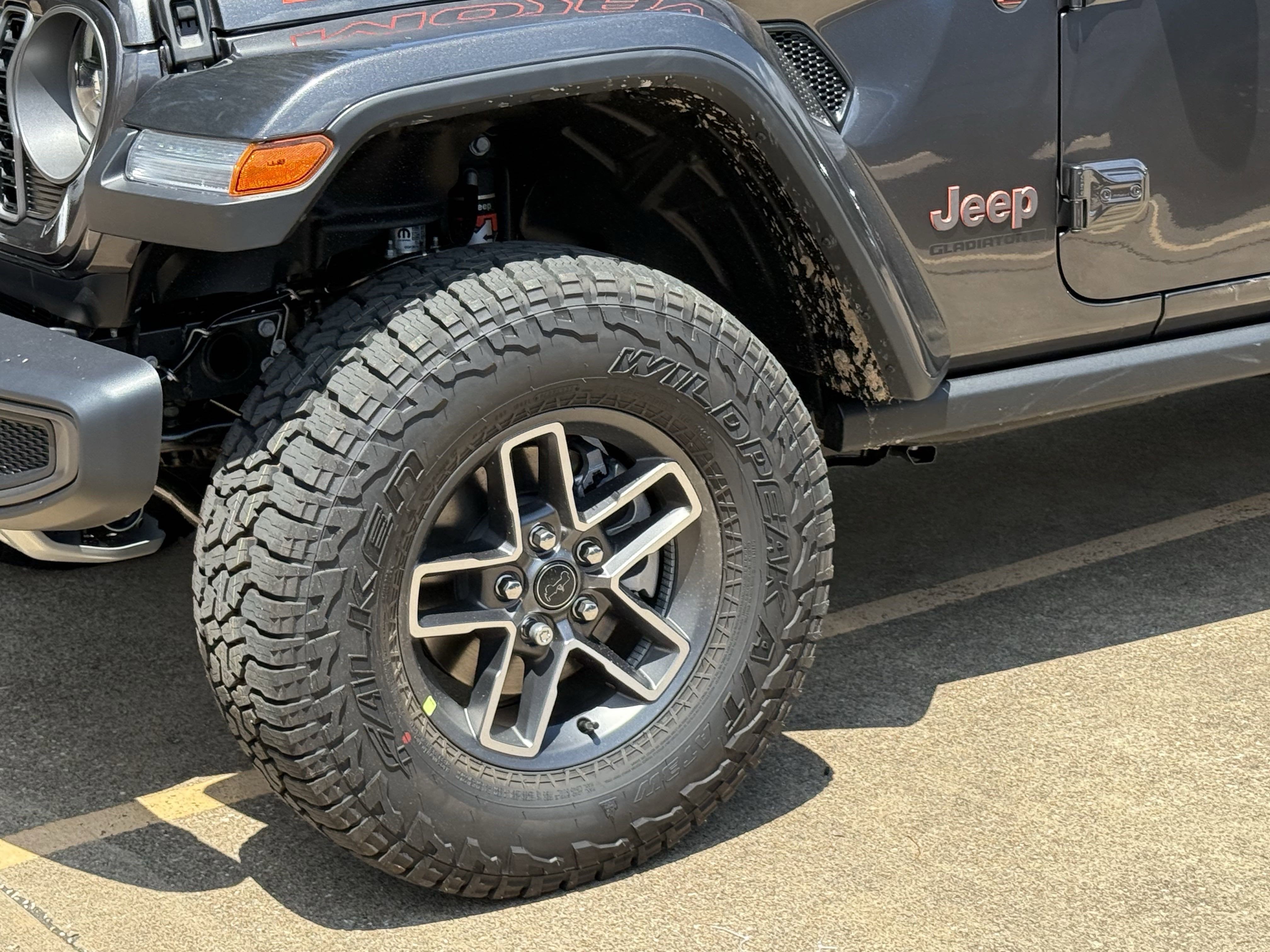 2025 Jeep Gladiator GLADIATOR MOJAVE 4X4