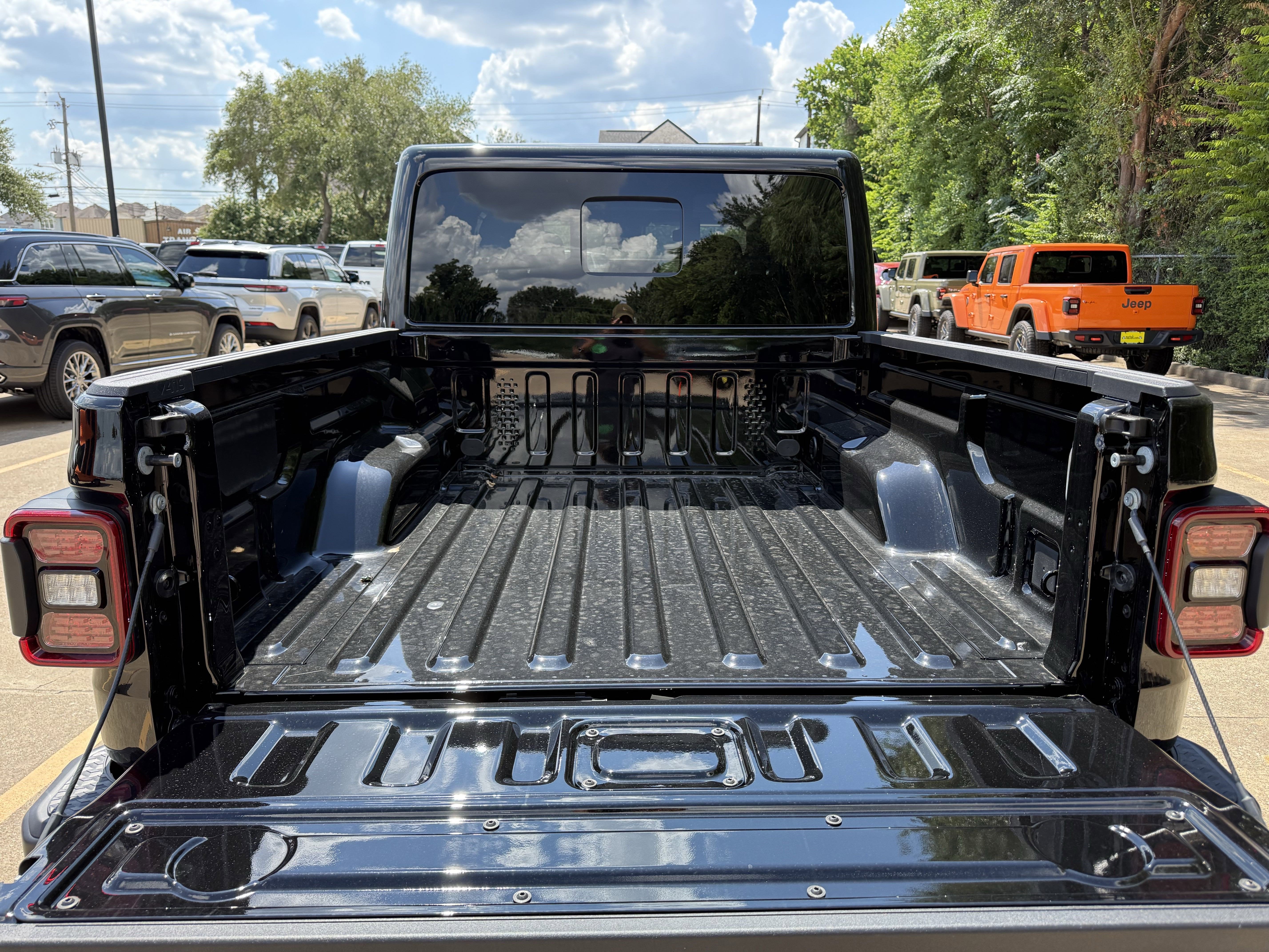 2025 Jeep Gladiator GLADIATOR MOJAVE 4X4