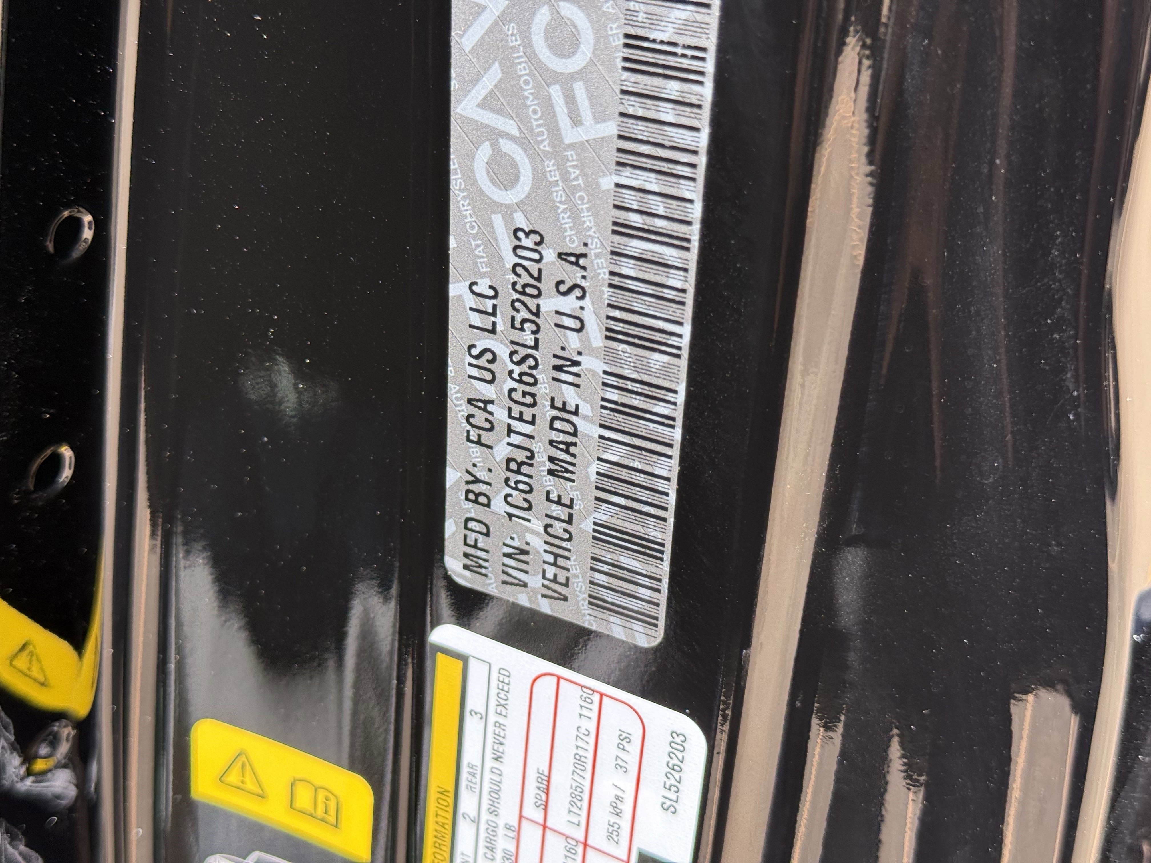 2025 Jeep Gladiator GLADIATOR MOJAVE 4X4