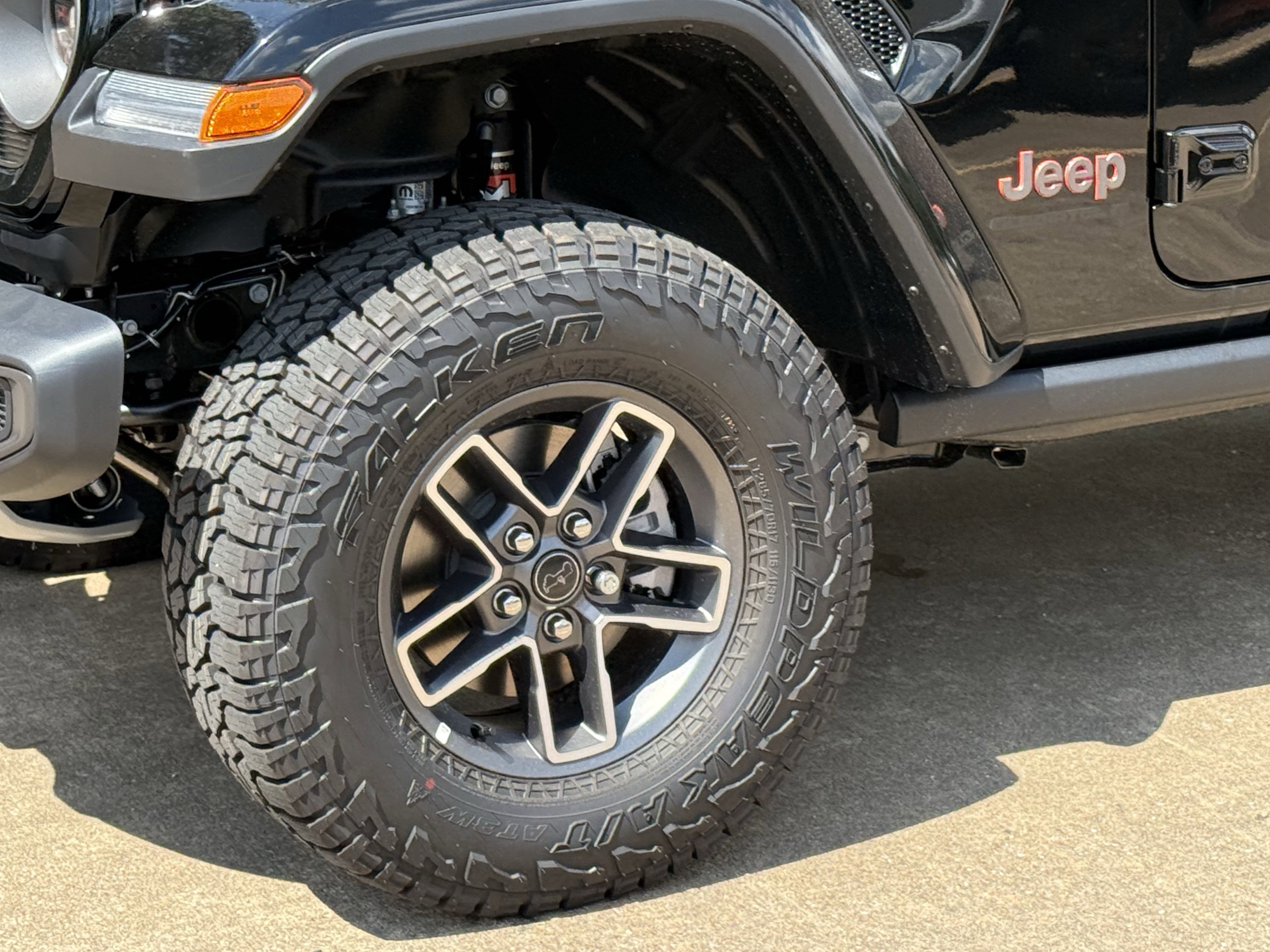 2025 Jeep Gladiator GLADIATOR MOJAVE 4X4