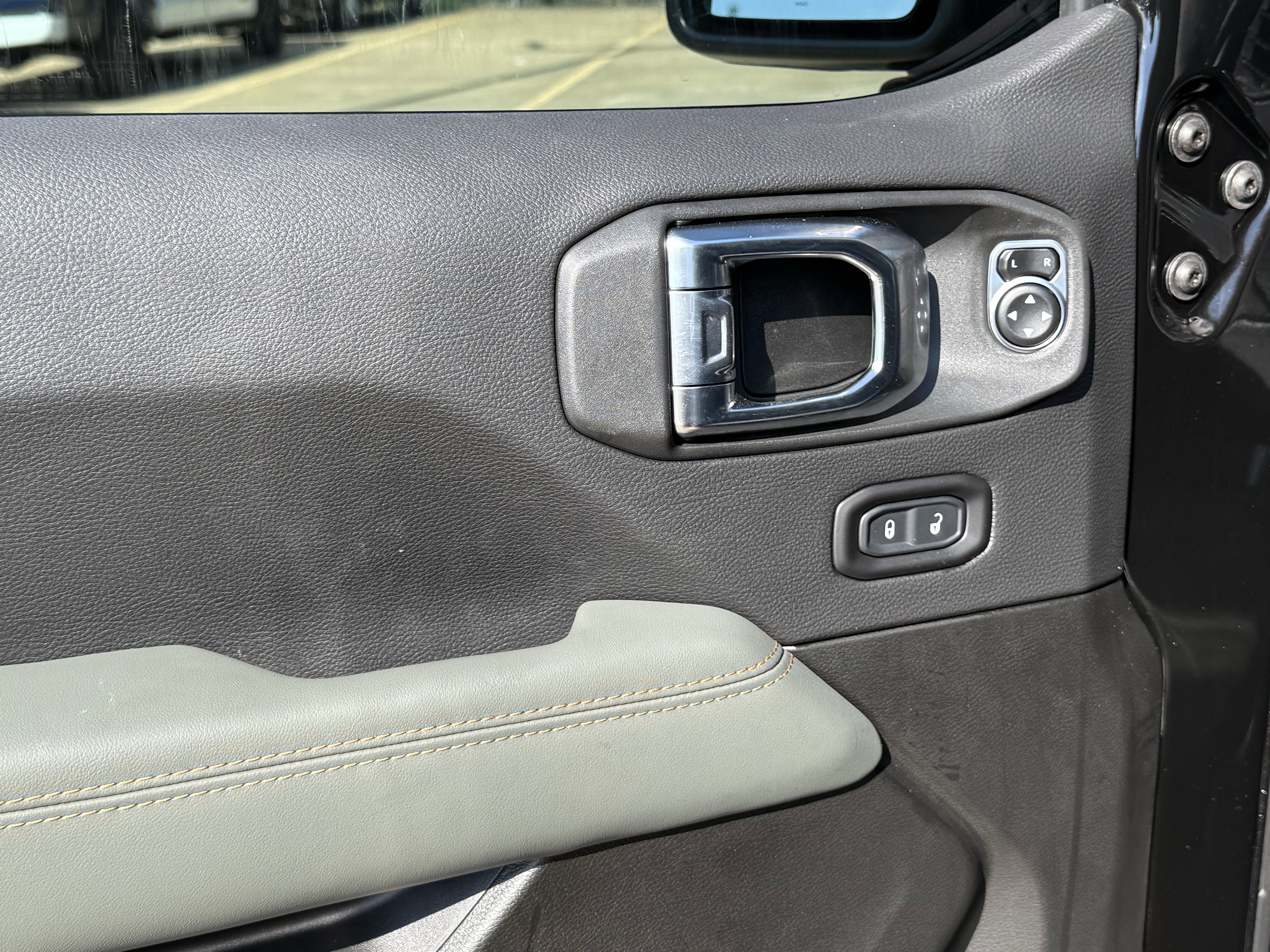 2025 Jeep Gladiator GLADIATOR MOJAVE 4X4