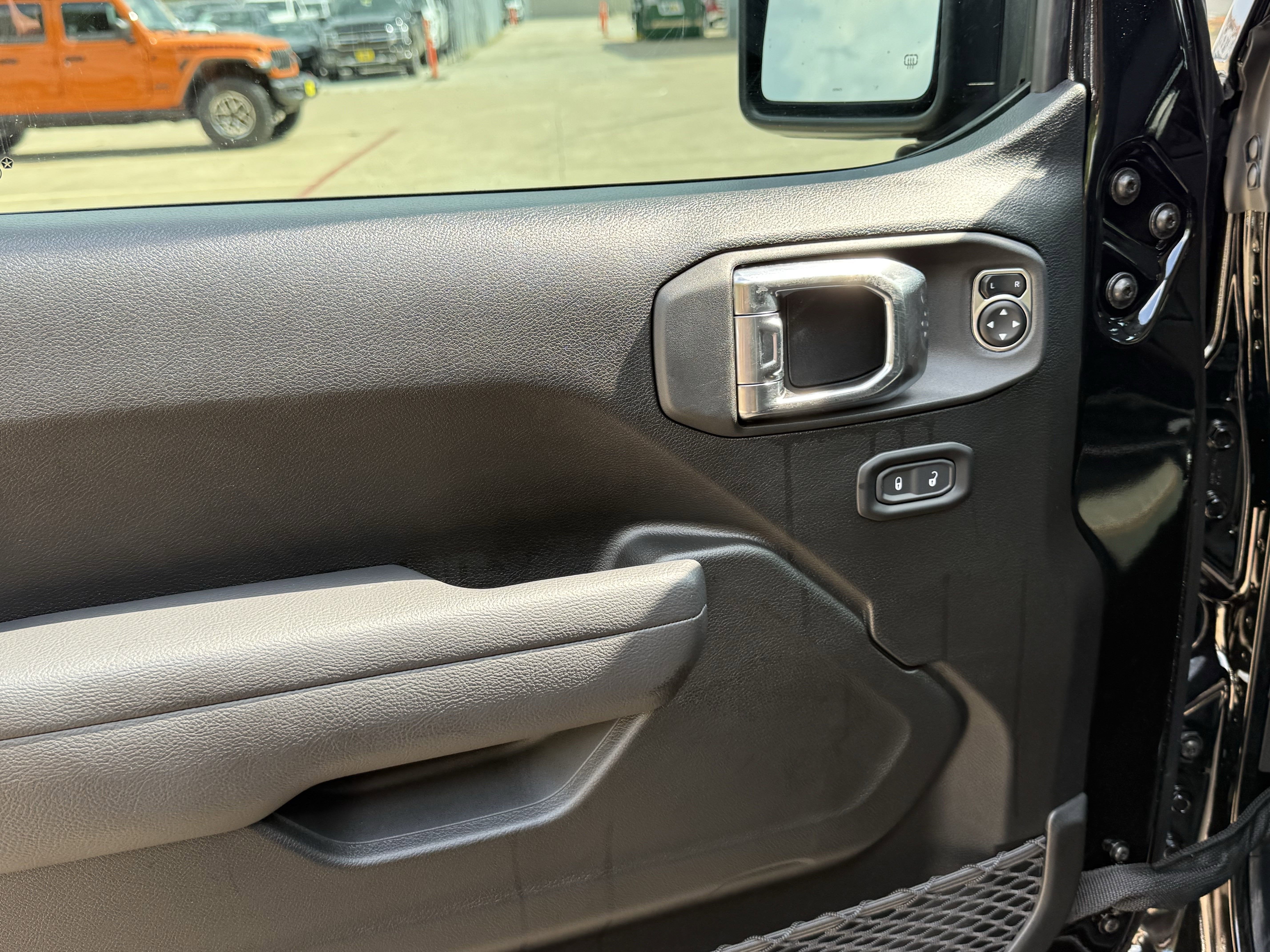 2025 Jeep Gladiator GLADIATOR MOJAVE 4X4