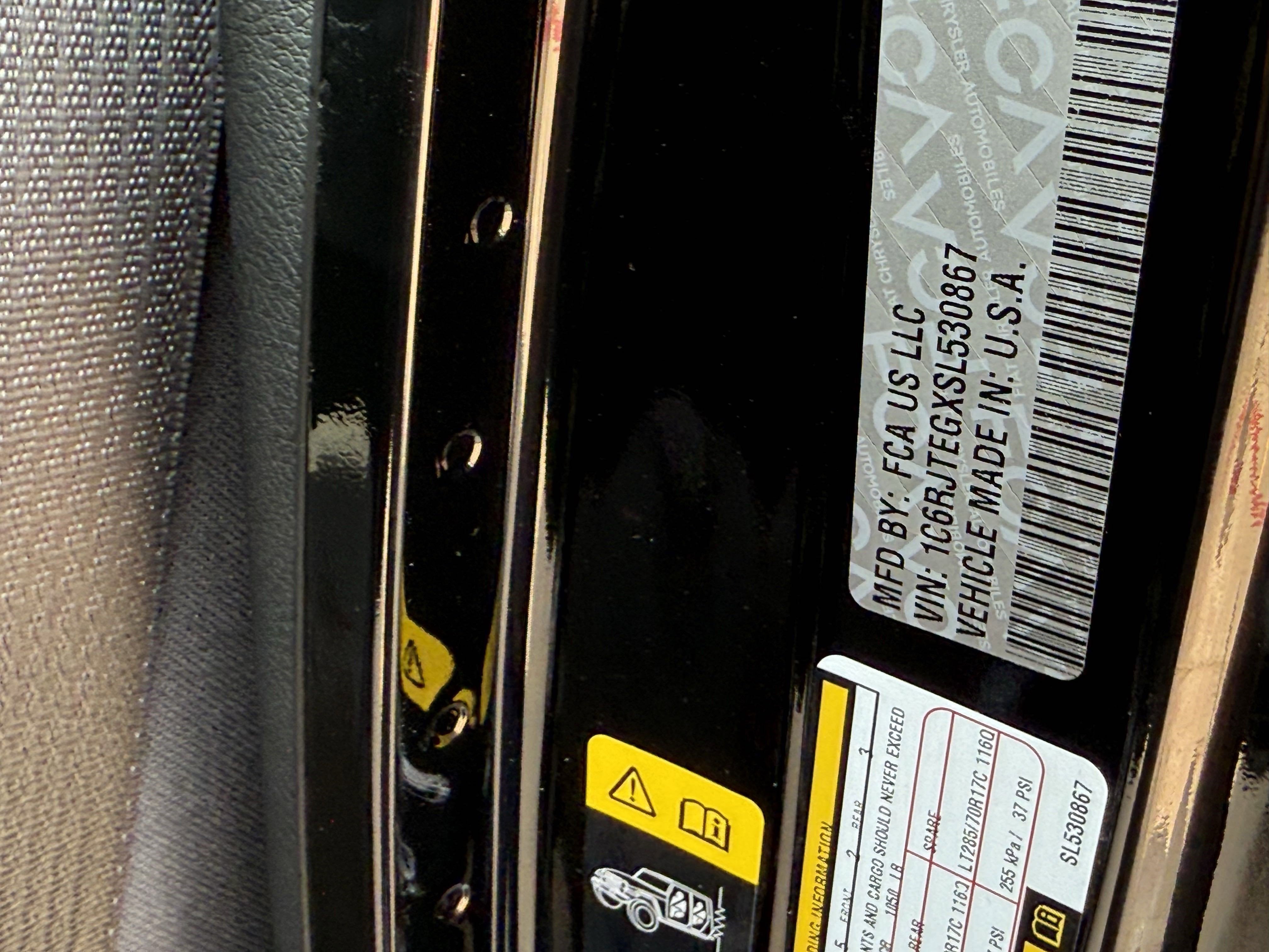 2025 Jeep Gladiator GLADIATOR MOJAVE 4X4