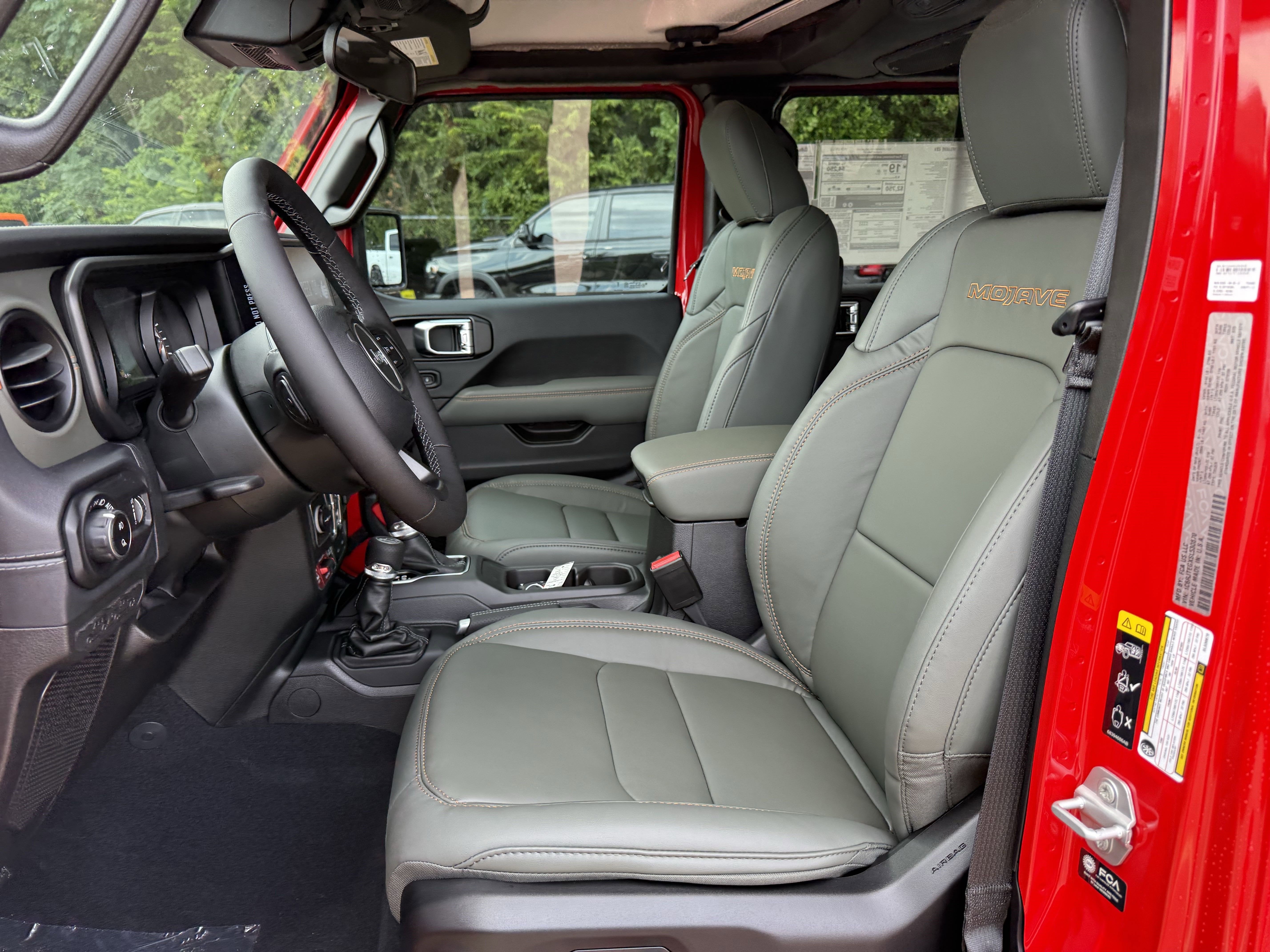 2025 Jeep Gladiator GLADIATOR MOJAVE 4X4