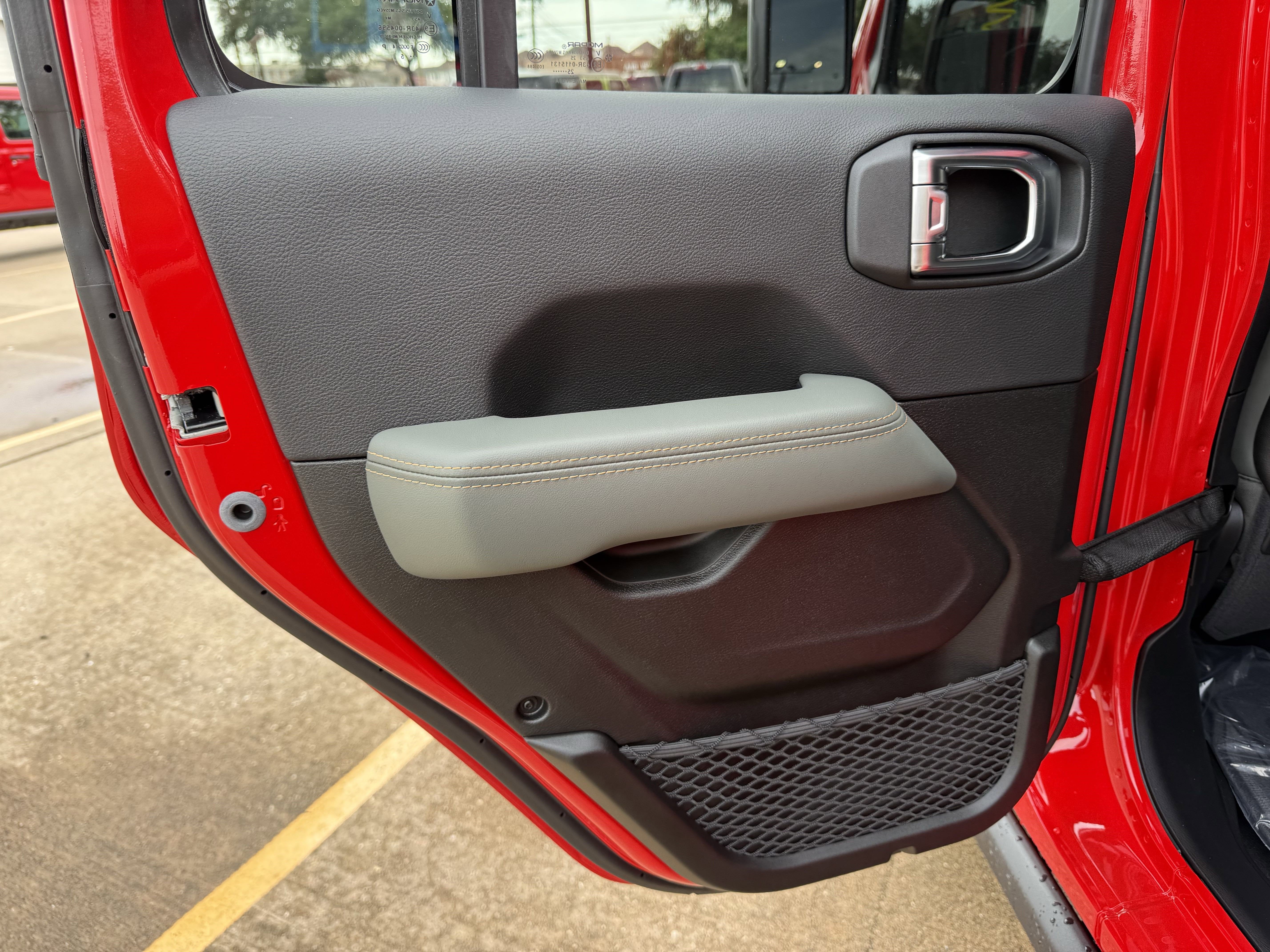 2025 Jeep Gladiator GLADIATOR MOJAVE 4X4