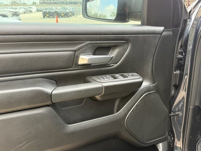 2026 RAM 1500 EXPRESS CREW CAB 4X4 5'7' BOX