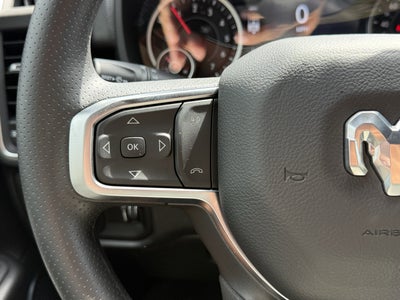 2026 RAM 1500 EXPRESS CREW CAB 4X4 5'7' BOX