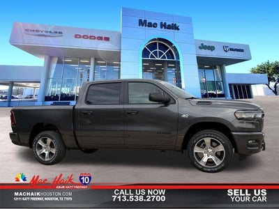 2026 RAM 1500 EXPRESS CREW CAB 4X4 5'7' BOX