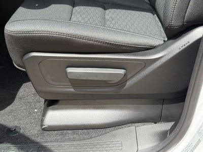 2026 RAM 1500 EXPRESS CREW CAB 4X4 5'7' BOX