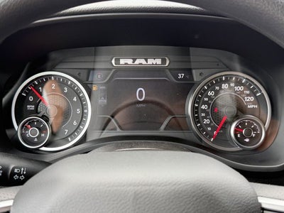 2026 RAM 1500 EXPRESS CREW CAB 4X4 5'7' BOX