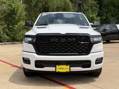 2026 RAM 1500 EXPRESS CREW CAB 4X4 5'7' BOX