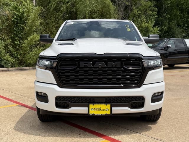 2026 RAM 1500 EXPRESS CREW CAB 4X4 5'7' BOX