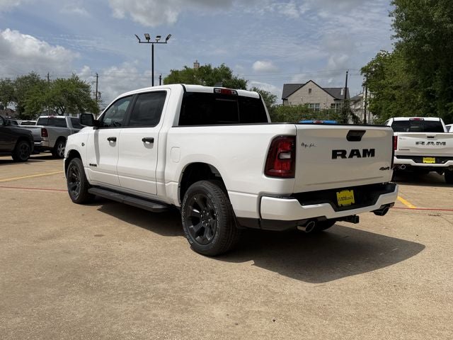 2026 RAM 1500 EXPRESS CREW CAB 4X4 5'7' BOX