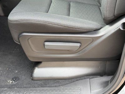 2026 RAM 1500 EXPRESS CREW CAB 4X4 5'7' BOX