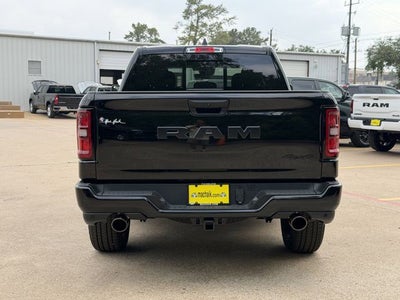 2026 RAM 1500 EXPRESS CREW CAB 4X4 5'7' BOX