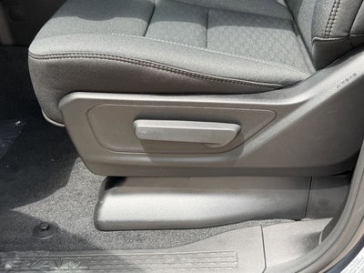 2026 RAM 1500 EXPRESS CREW CAB 4X4 5'7' BOX