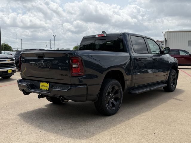 2026 RAM 1500 EXPRESS CREW CAB 4X4 5'7' BOX