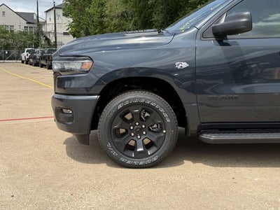 2026 RAM 1500 EXPRESS CREW CAB 4X4 5'7' BOX