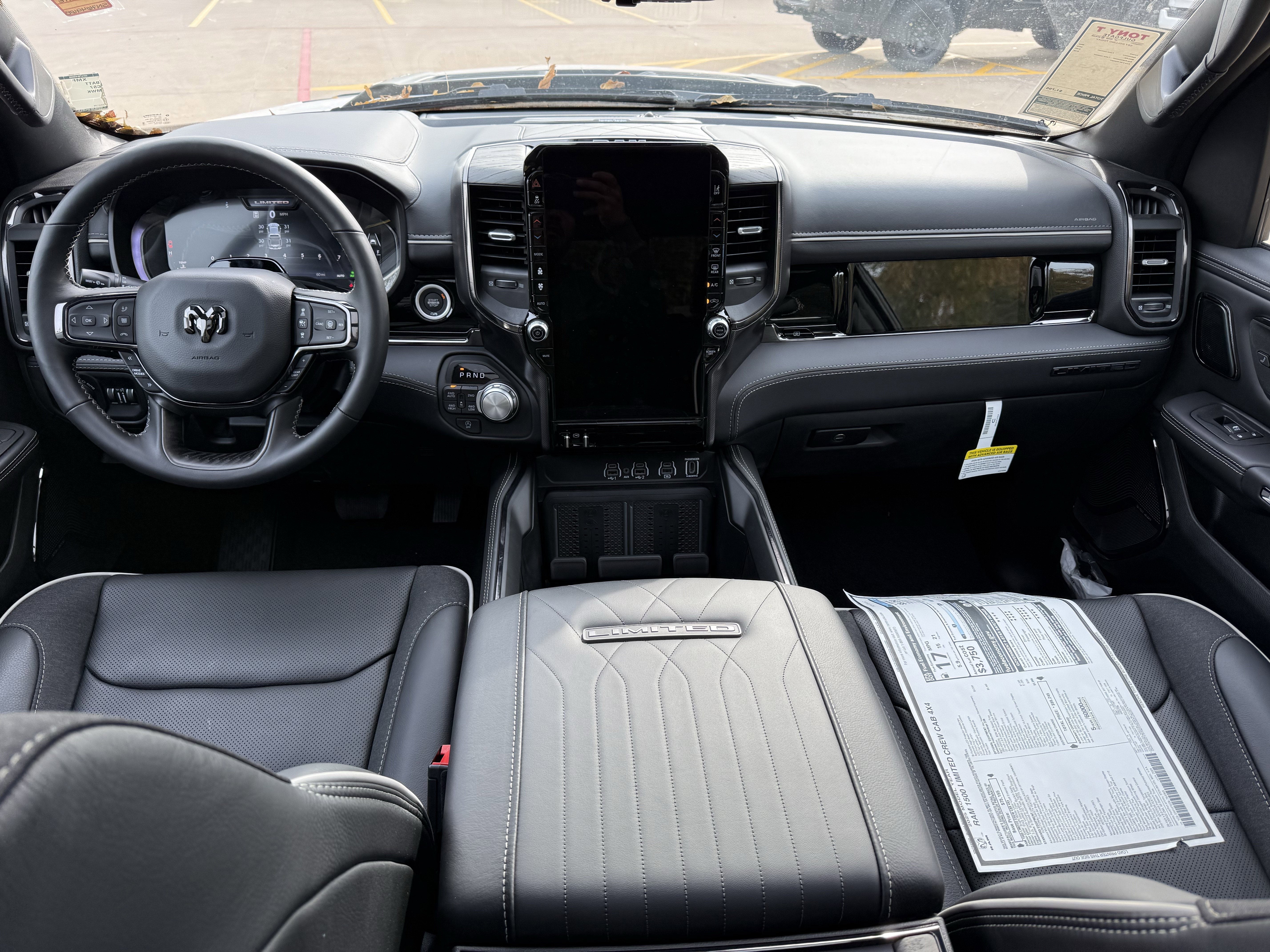 2025 RAM 1500 LIMITED