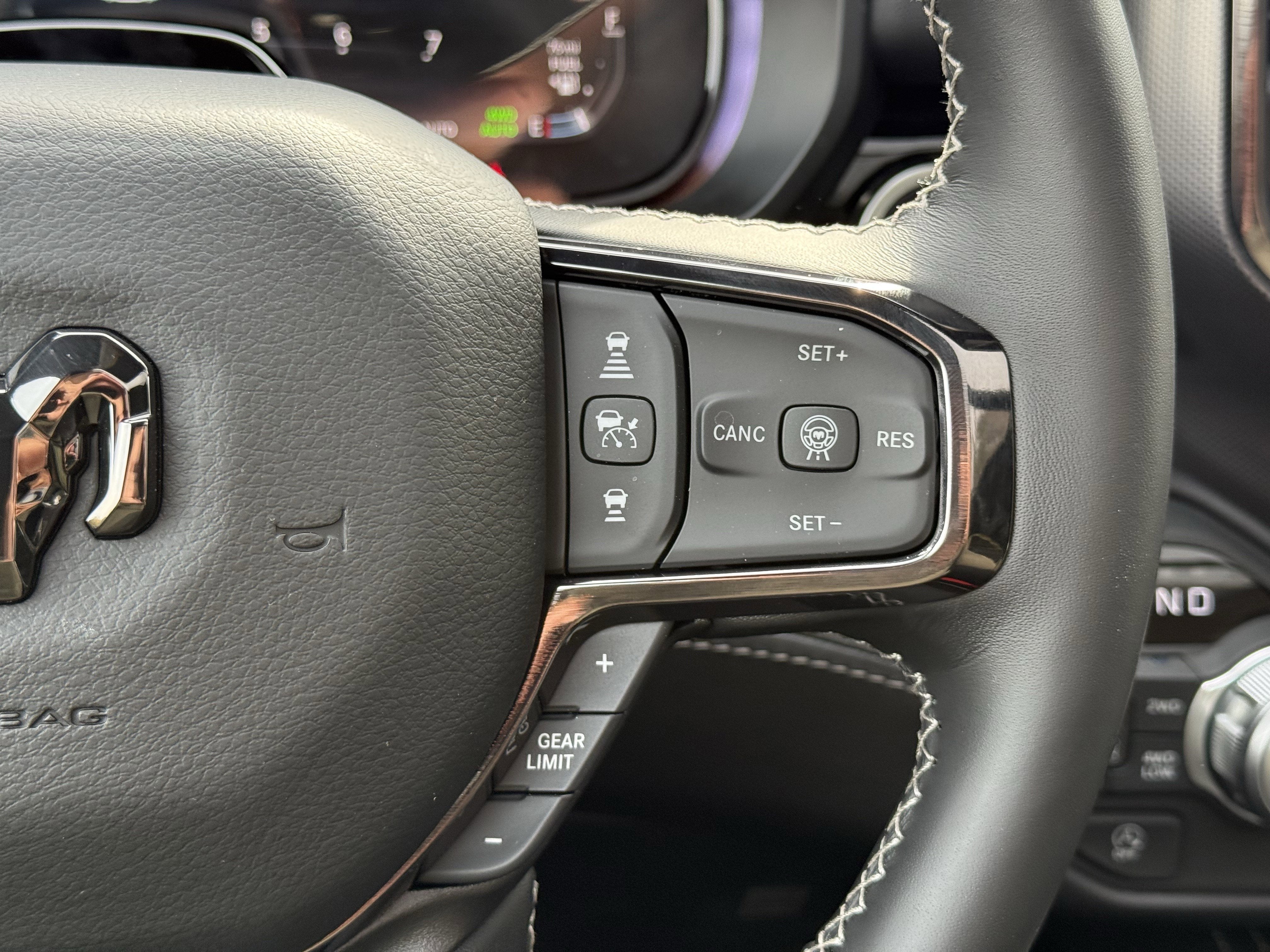 2025 RAM 1500 LIMITED