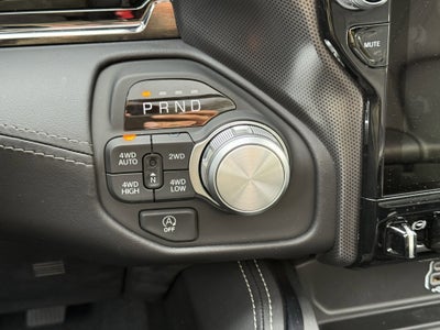 2025 RAM 1500 LIMITED