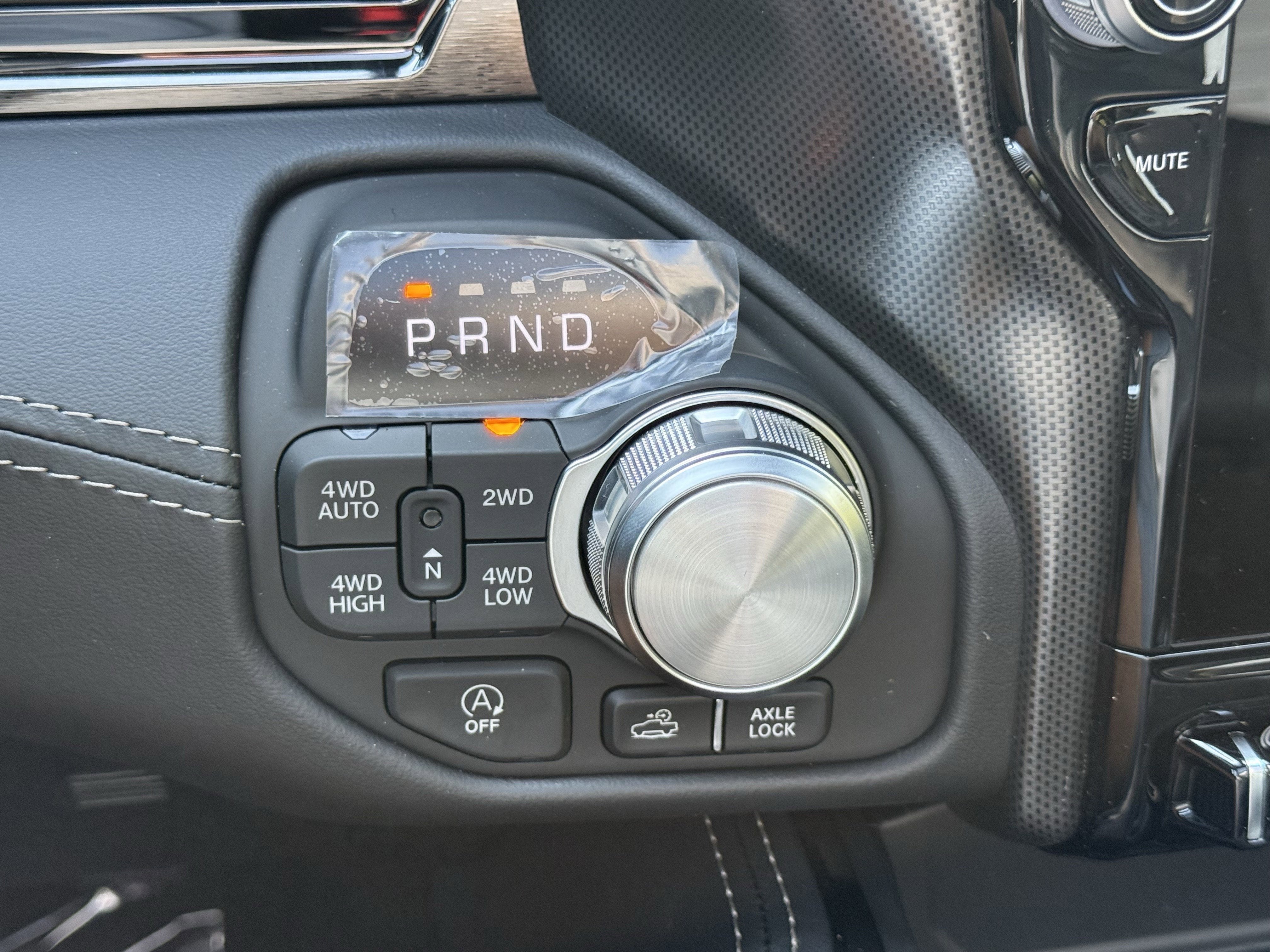 2026 RAM 1500 LIMITED