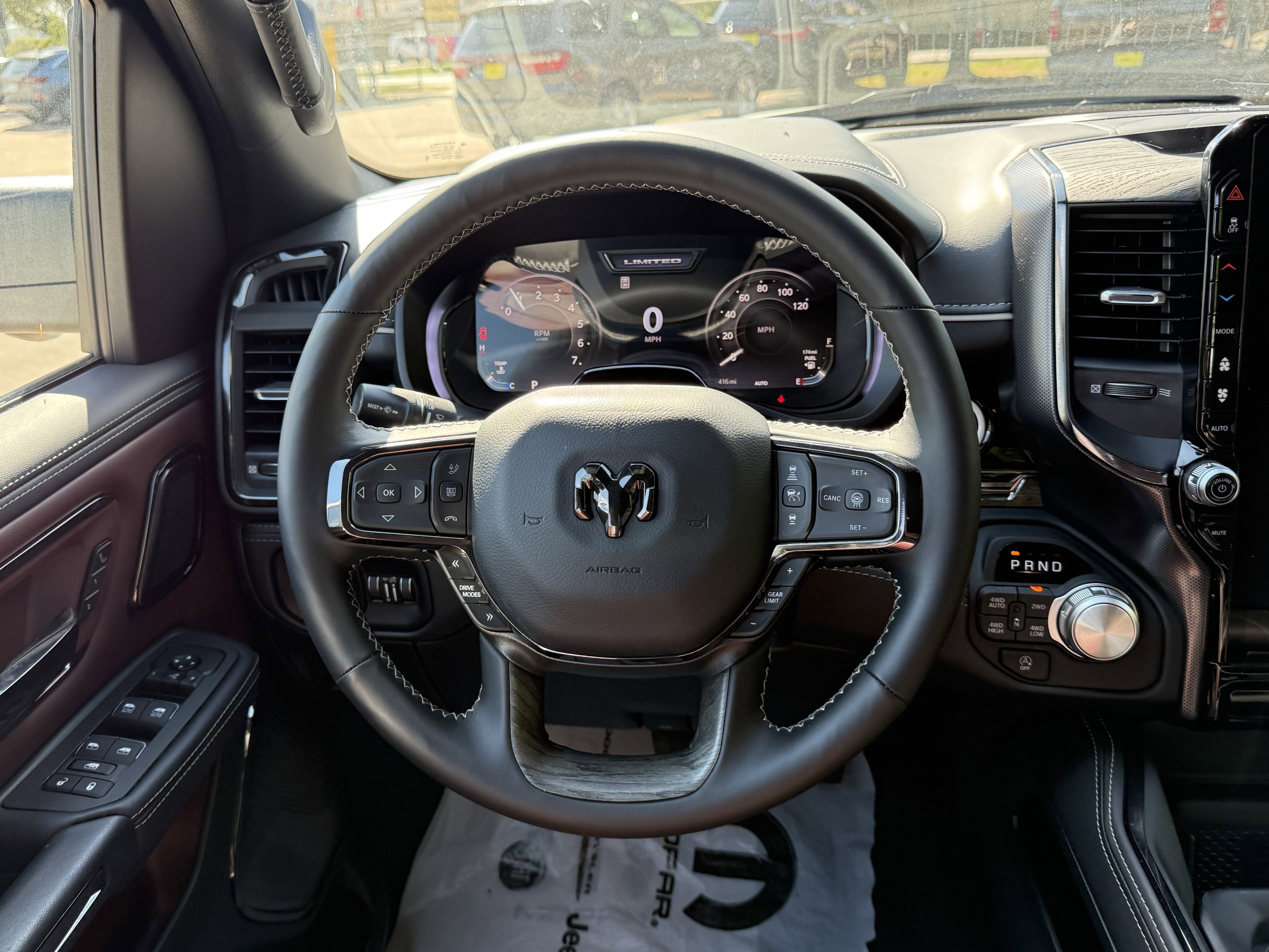 2025 RAM 1500 LIMITED