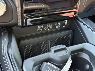 2025 RAM 1500 LIMITED