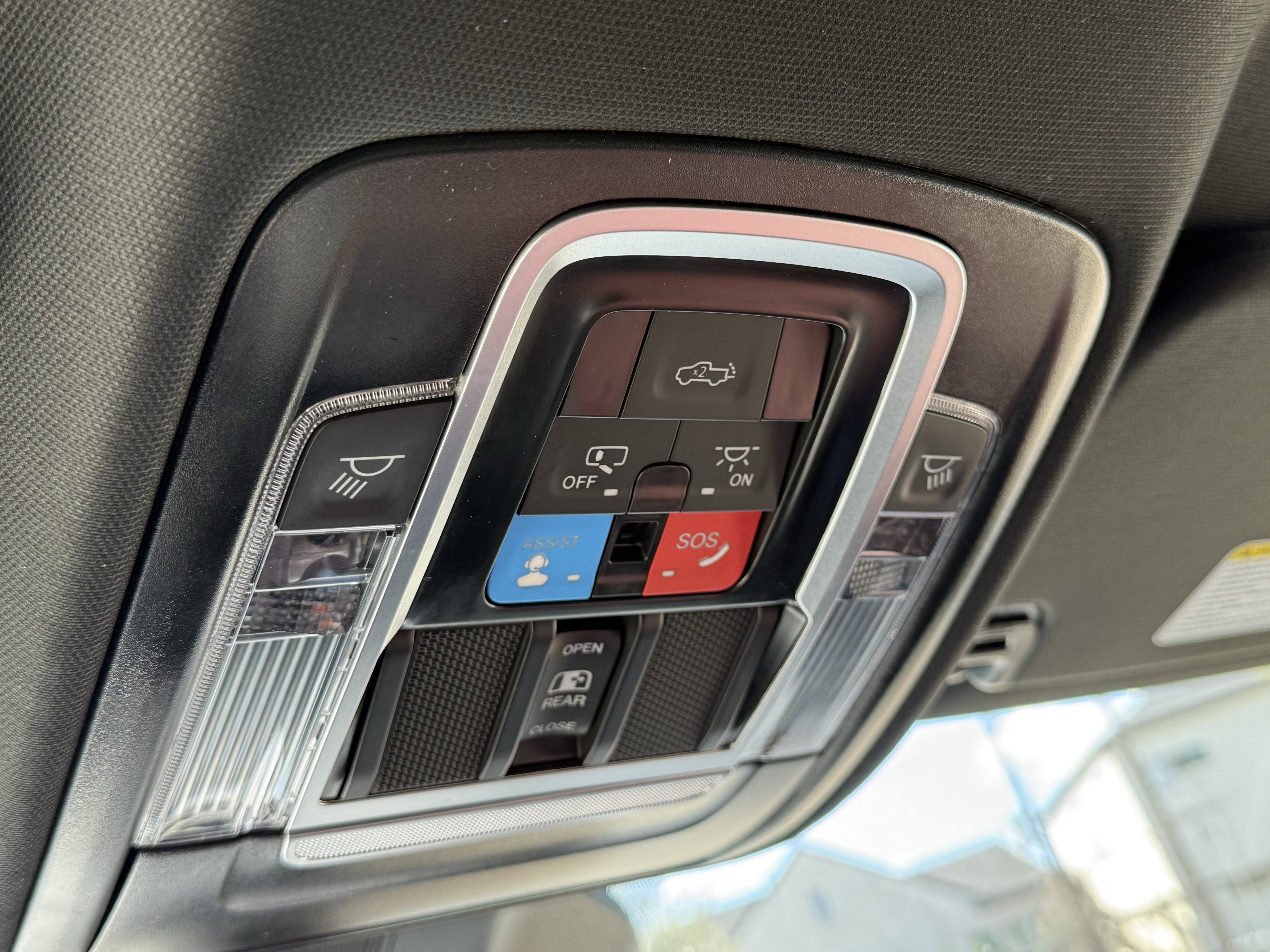 2025 RAM 1500 LIMITED