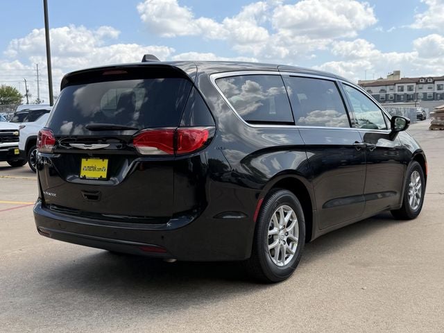 2026 Chrysler Voyager VOYAGER LX