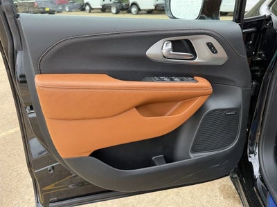 2026 Chrysler Pacifica PACIFICA PINNACLE