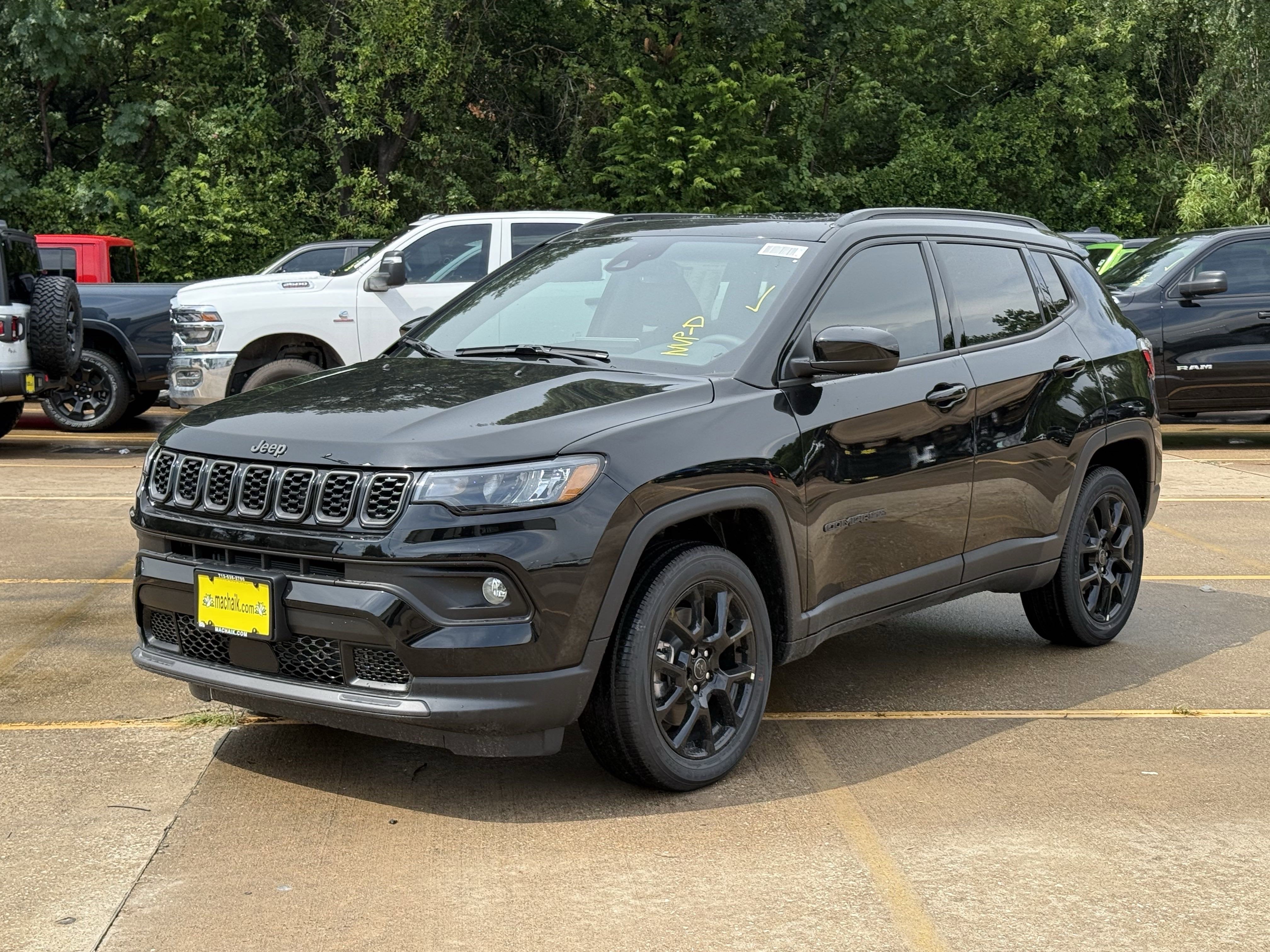 2025 Jeep Compass COMPASS LATITUDE 4X4