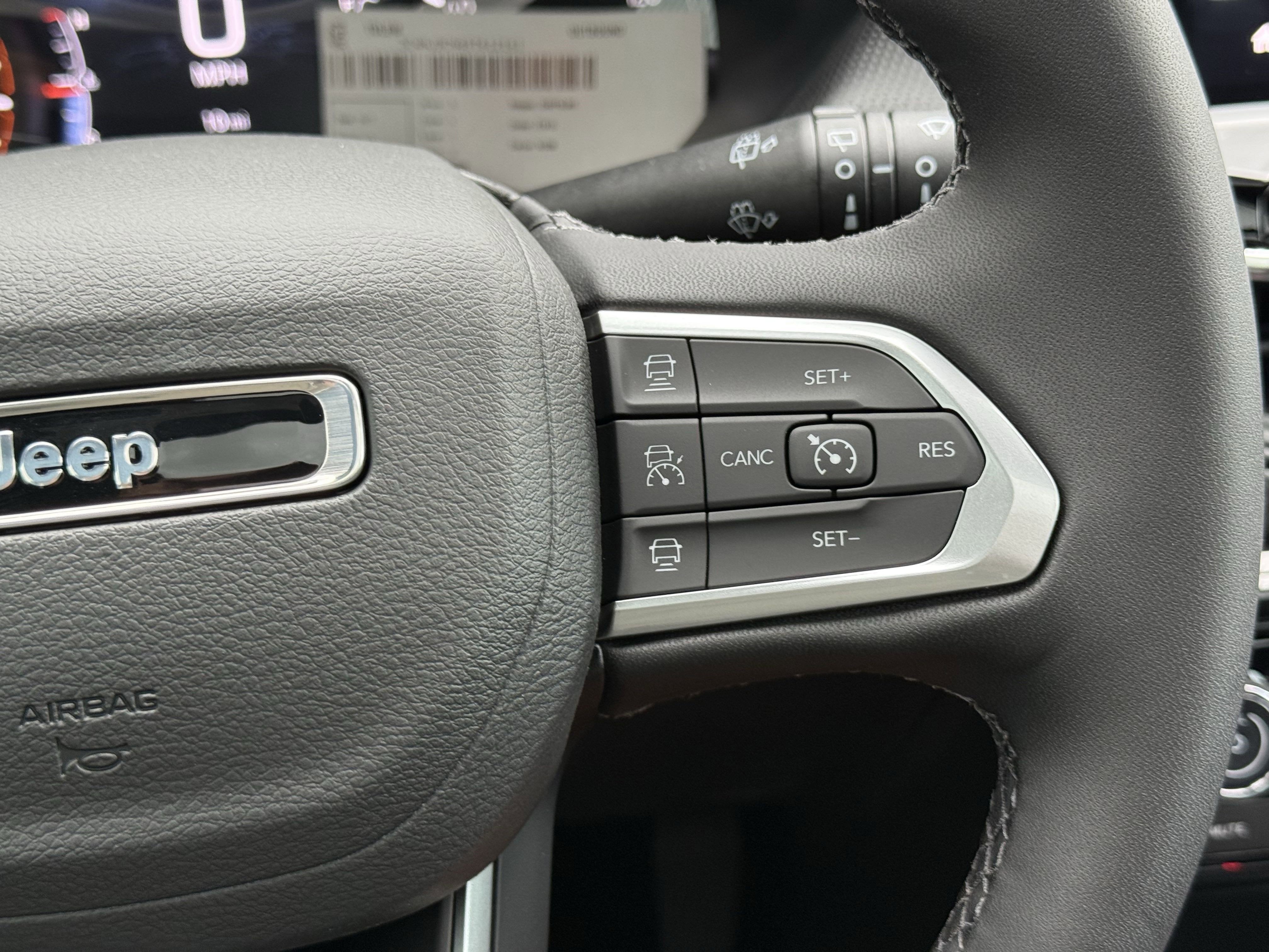 2025 Jeep Compass COMPASS LIMITED 4X4