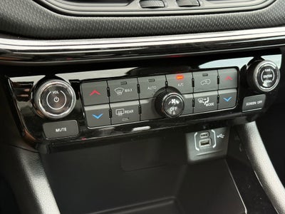 2025 Jeep Compass COMPASS LIMITED 4X4