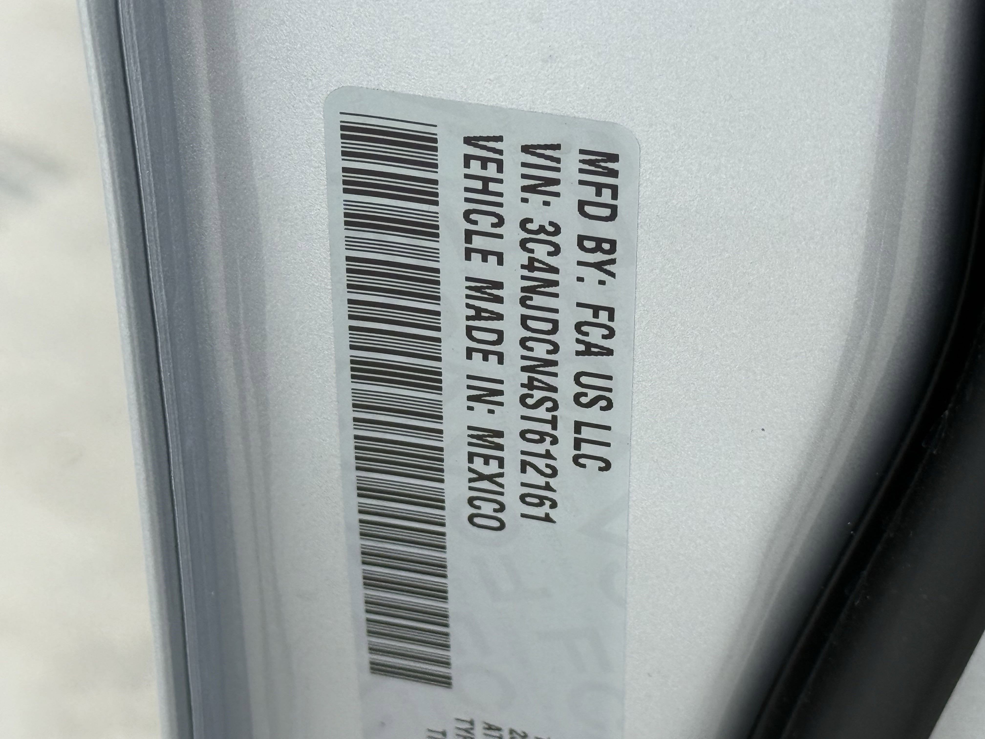 2025 Jeep Compass COMPASS LIMITED 4X4