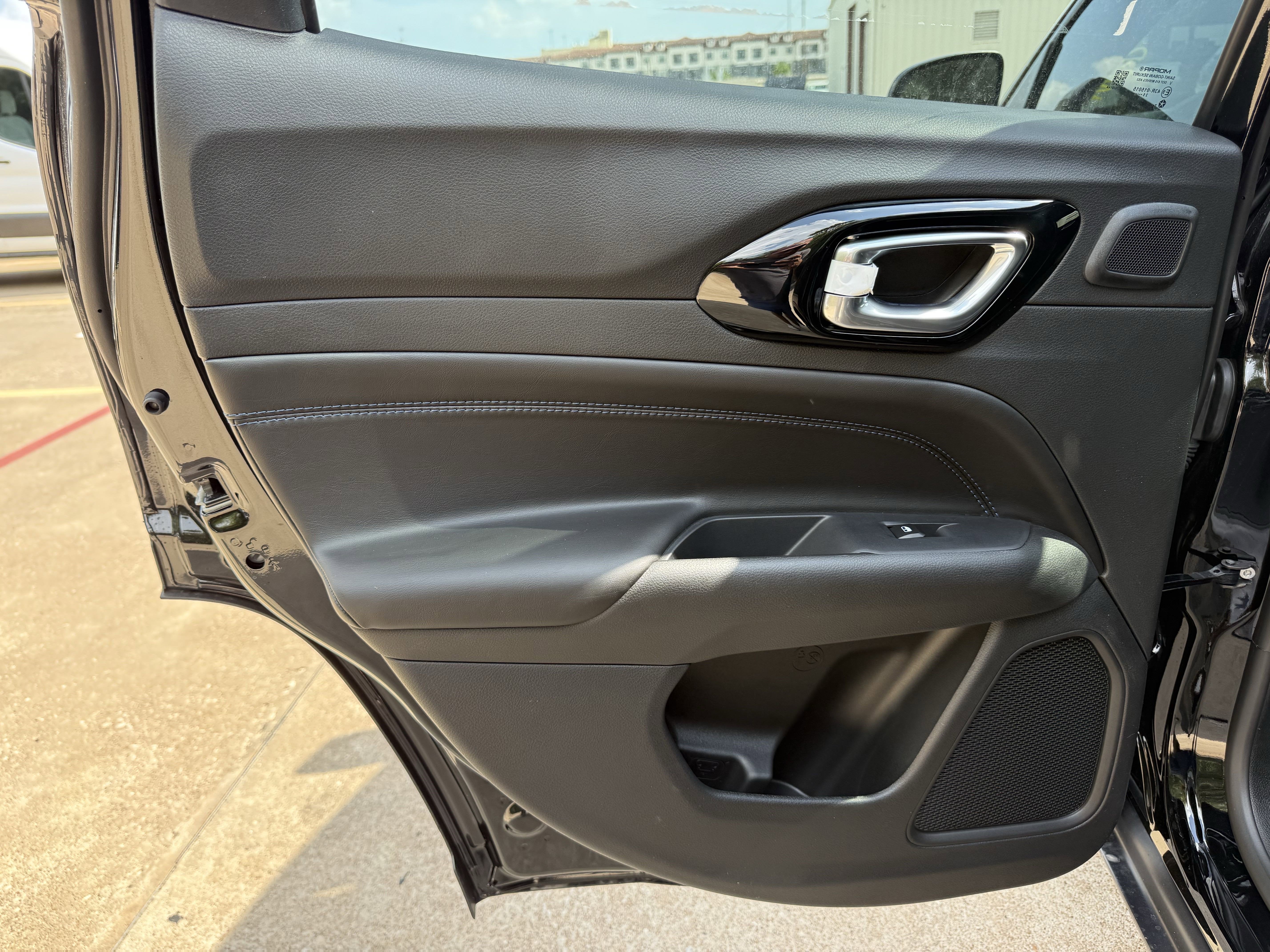 2025 Jeep Compass COMPASS LIMITED 4X4