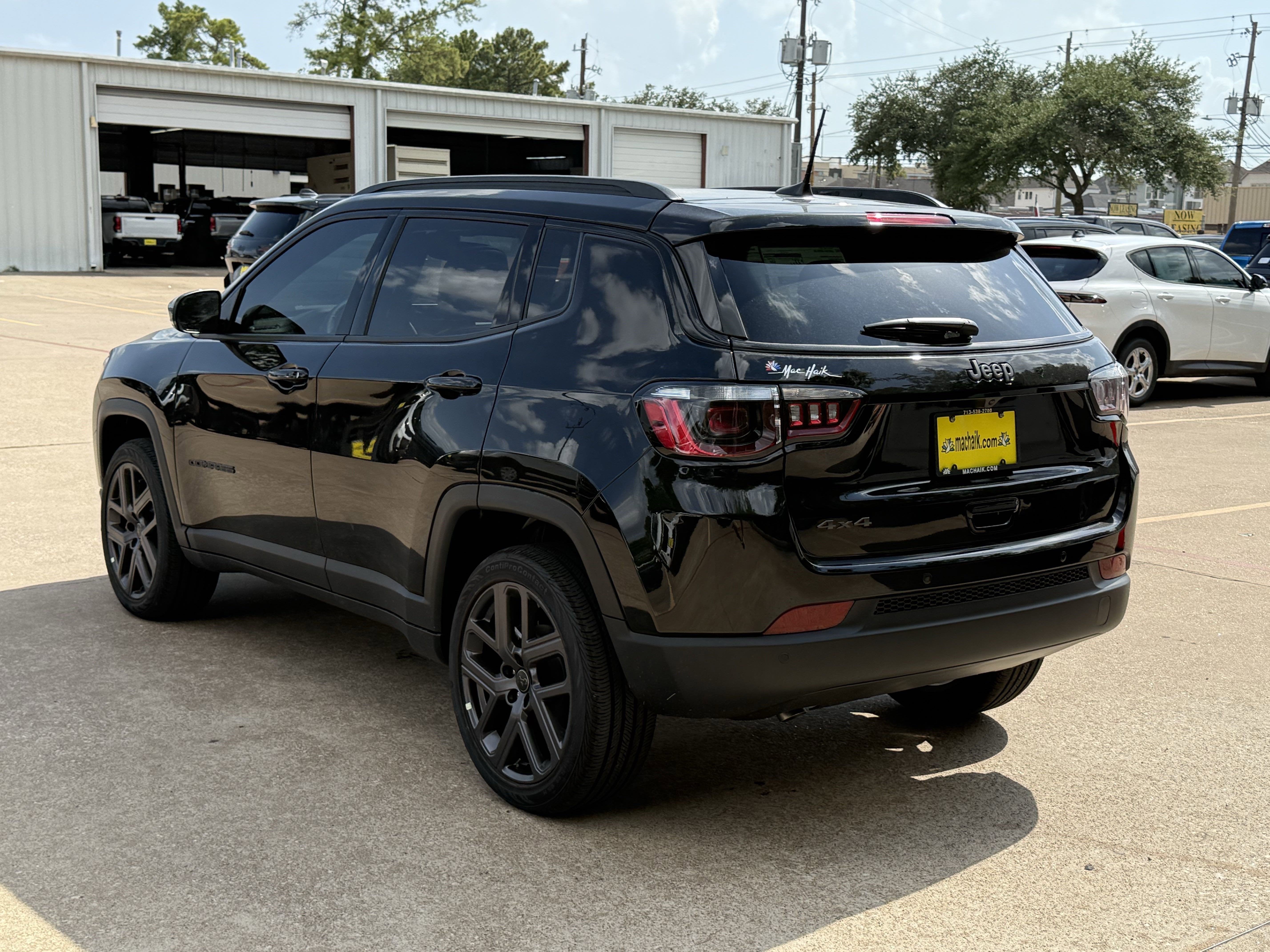 2025 Jeep Compass COMPASS LIMITED 4X4
