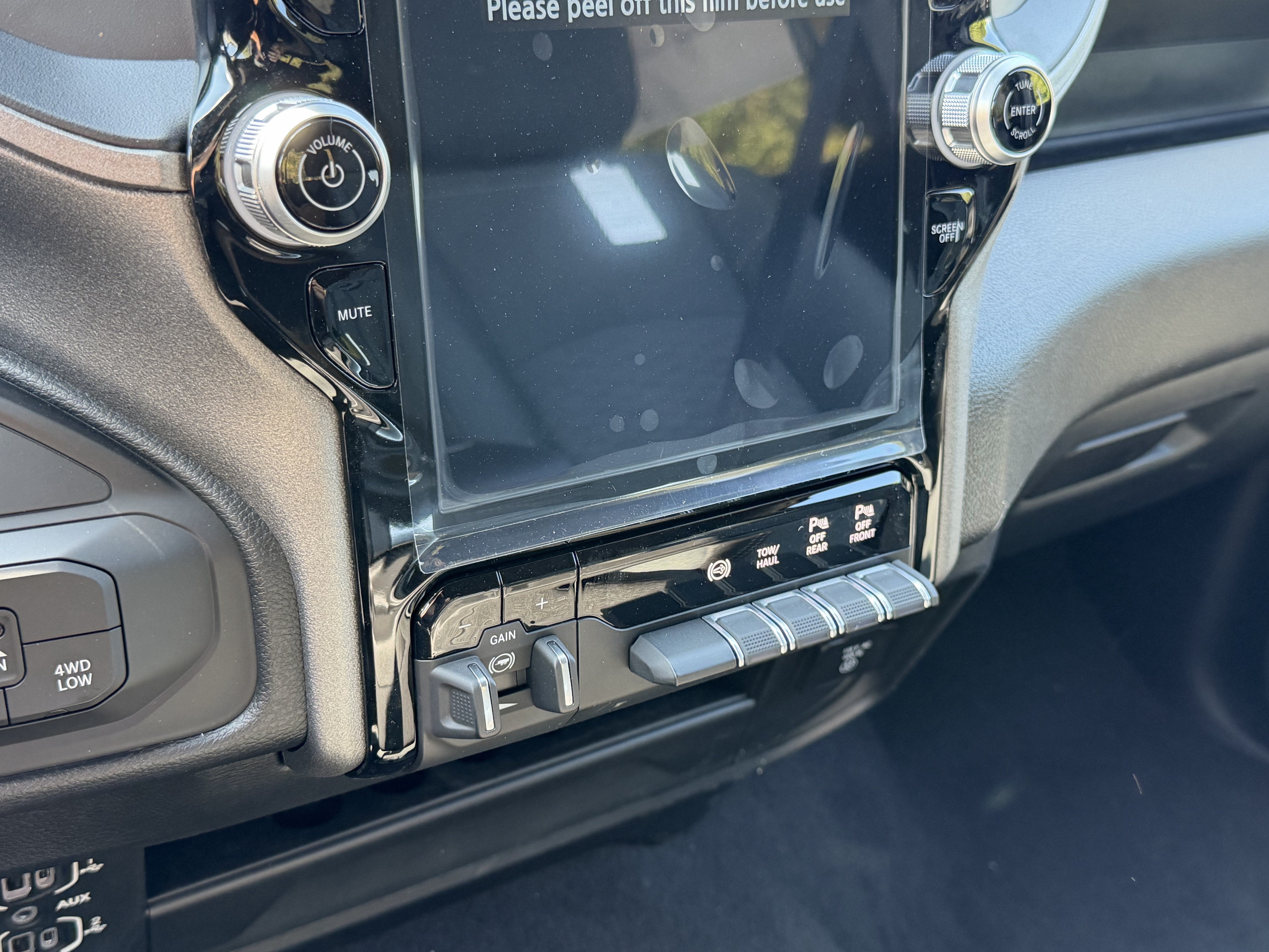 2027 RAM 2500 Black Express