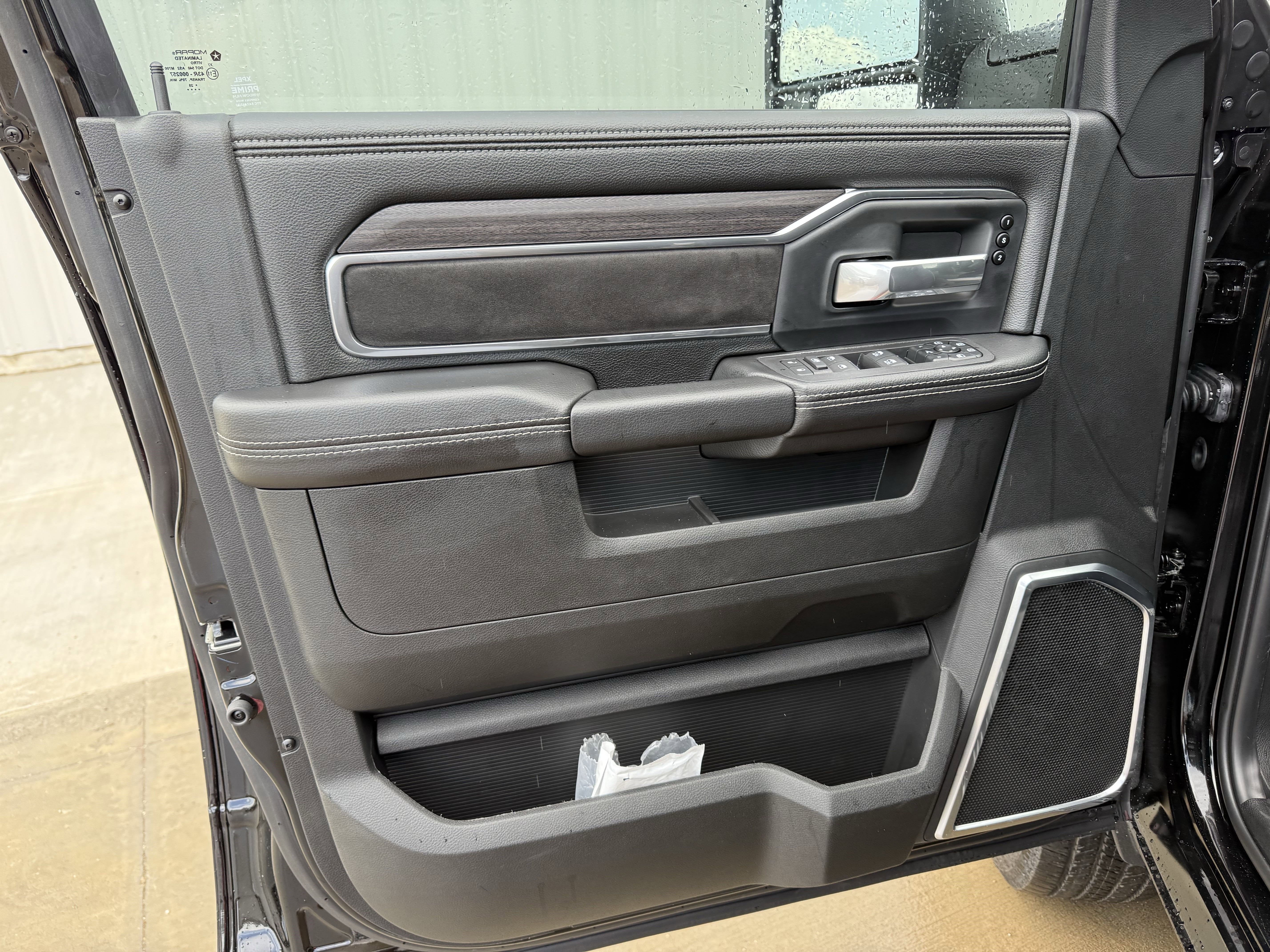 2025 RAM 2500 LARAMIE