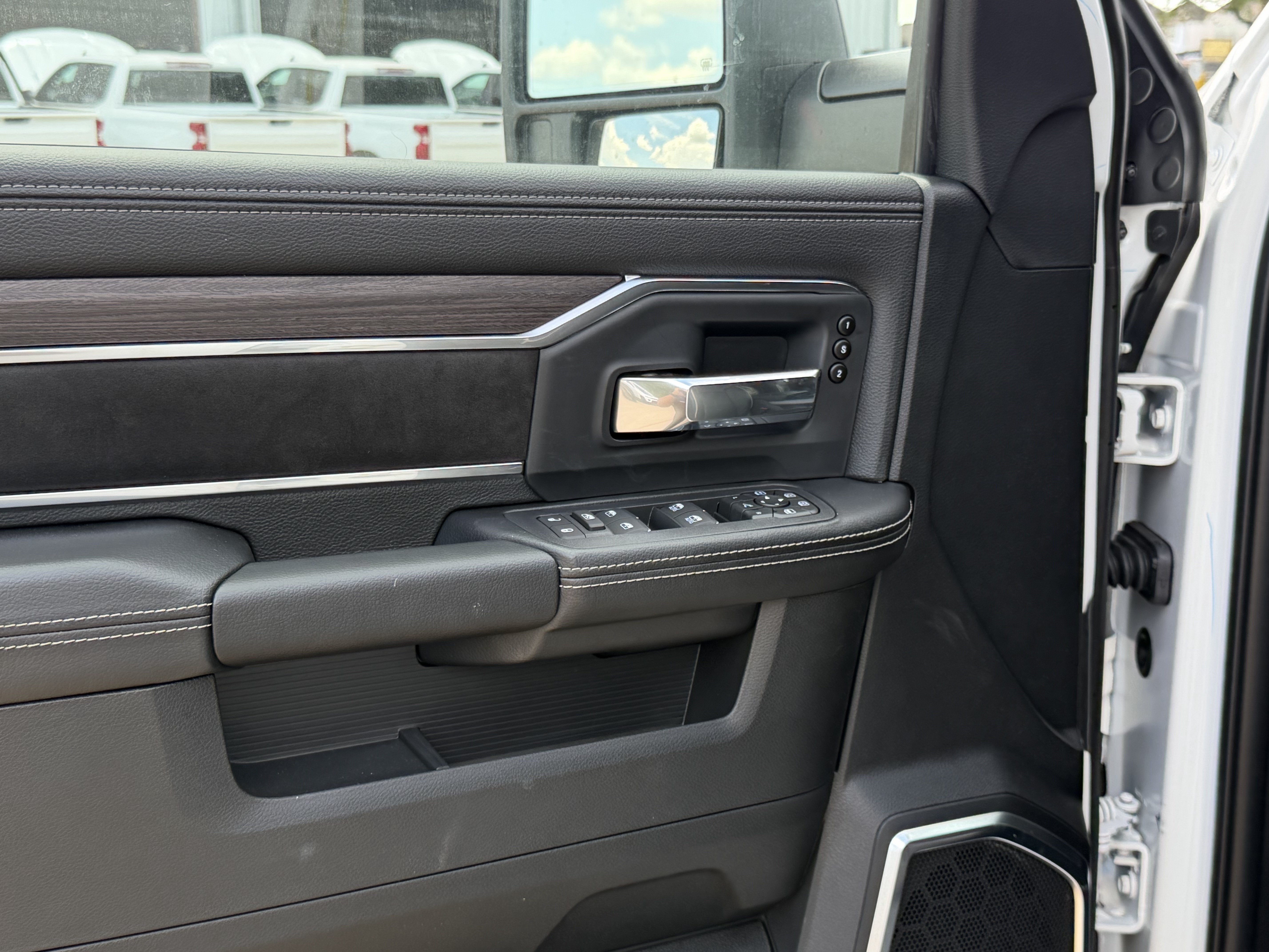 2027 RAM 2500 Laramie