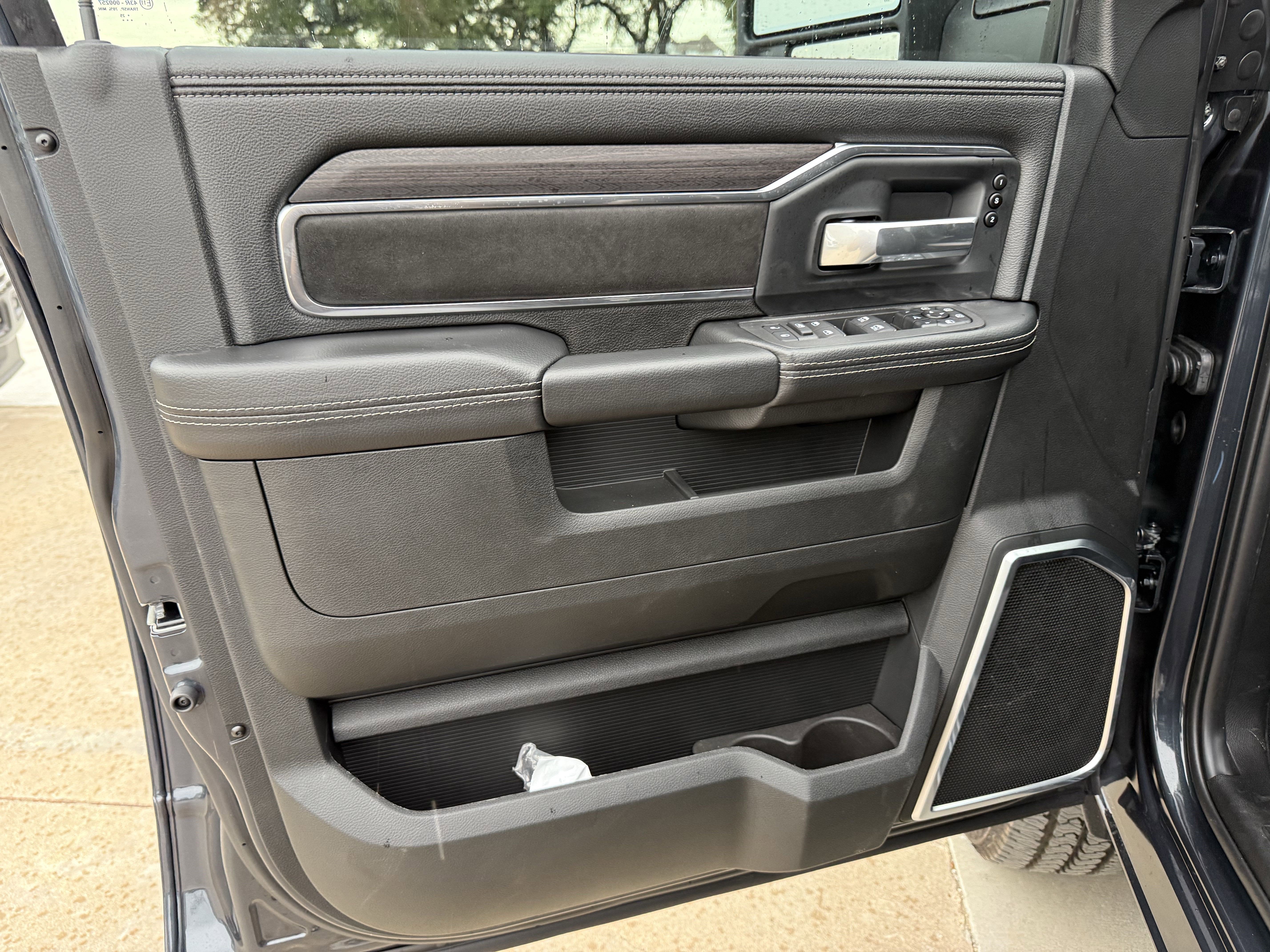 2025 RAM 2500 LARAMIE