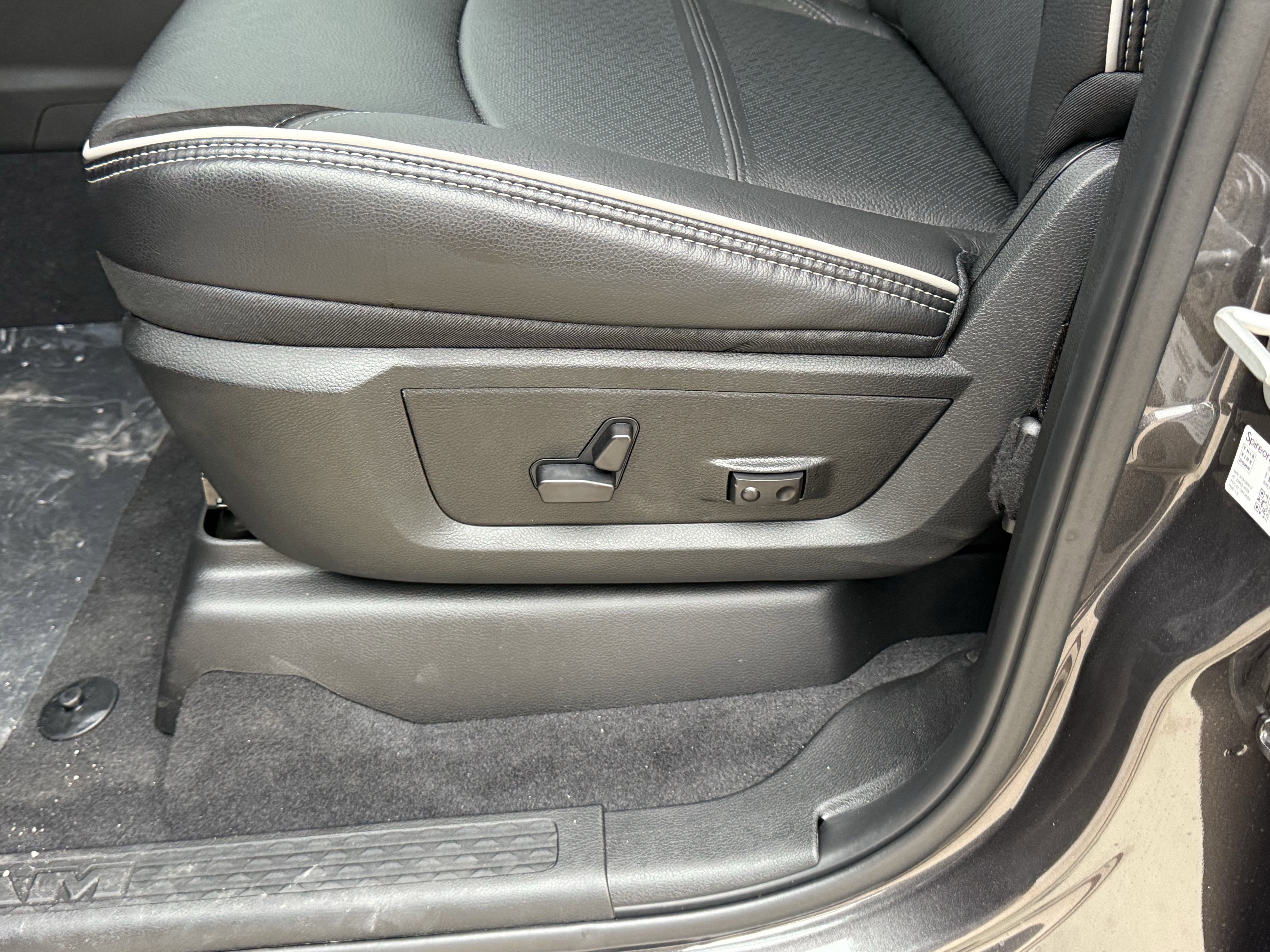 2025 RAM 2500 LARAMIE