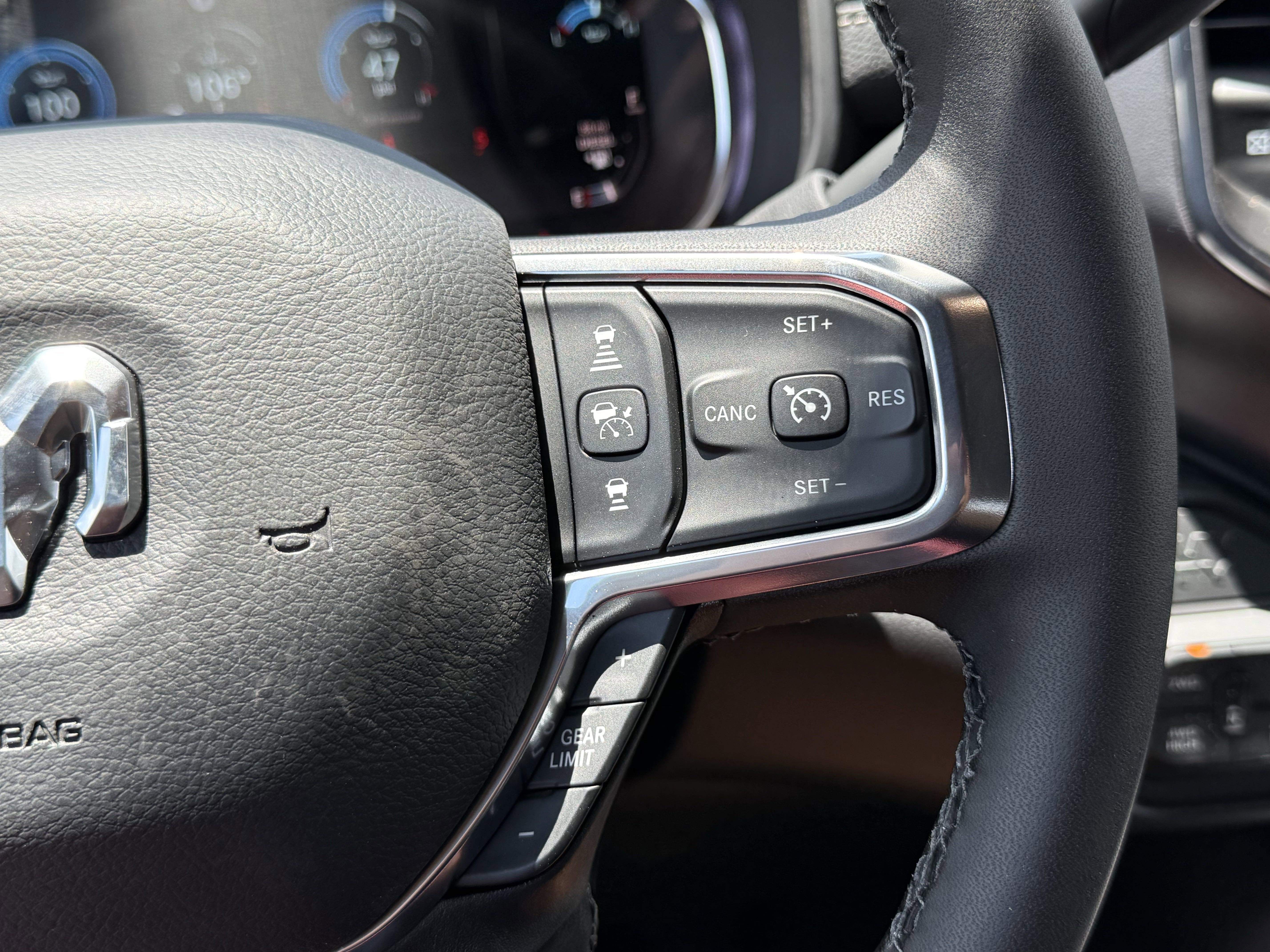 2025 RAM 2500 LARAMIE