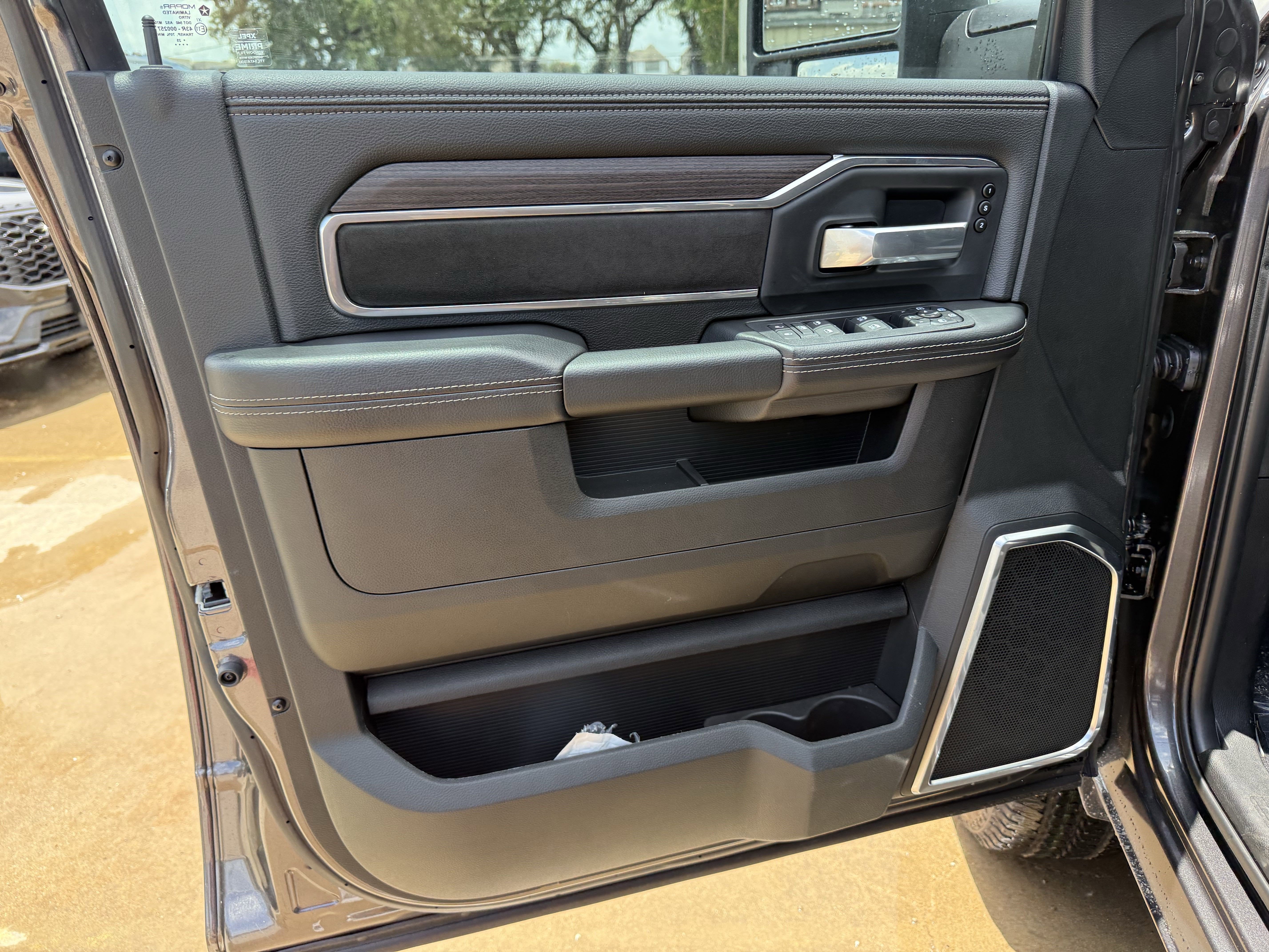 2025 RAM 2500 LARAMIE