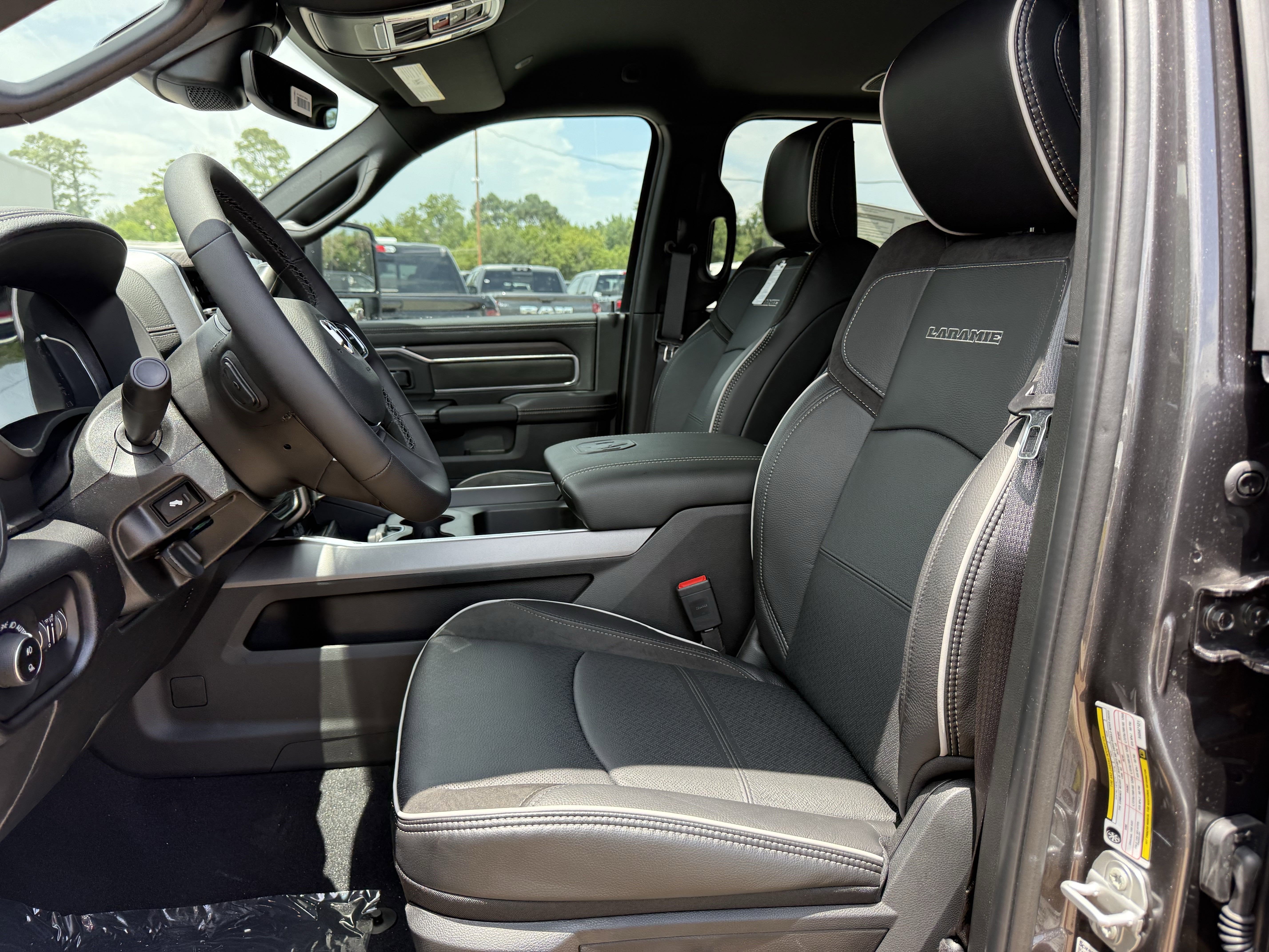 2025 RAM 2500 LARAMIE