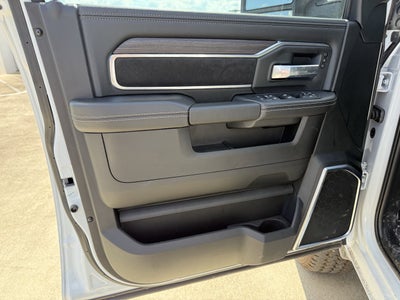 2025 RAM 2500 LARAMIE