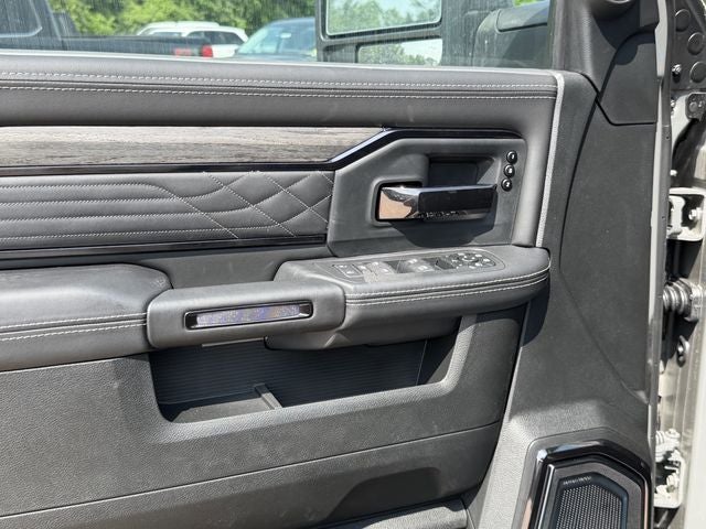 2026 RAM 2500 LIMITED MEGA CAB 4X4 6'4' BOX