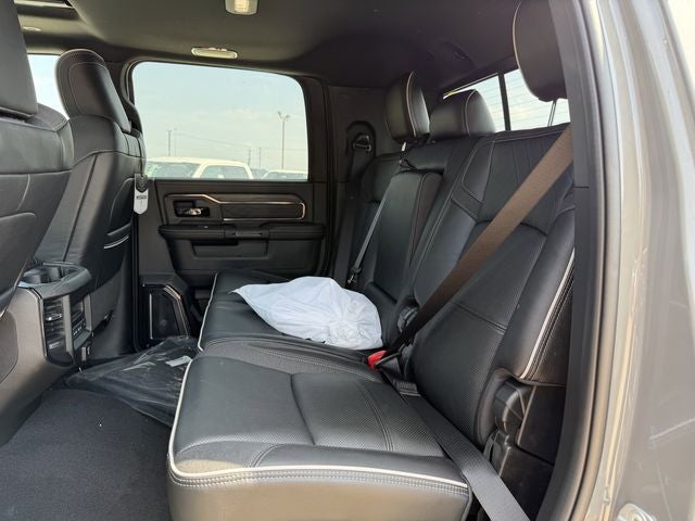 2026 RAM 2500 LIMITED MEGA CAB 4X4 6'4' BOX