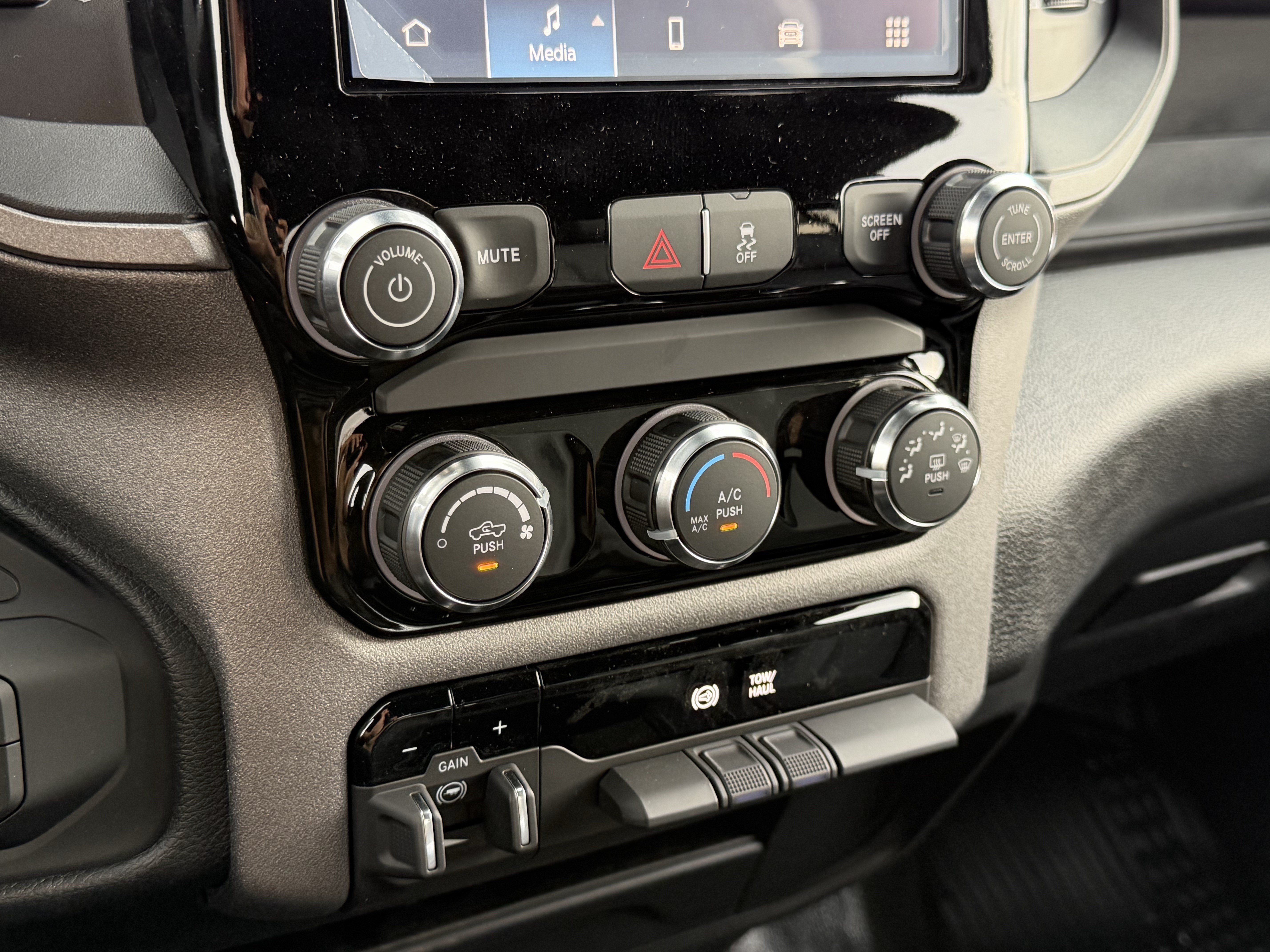 2027 RAM 3500 Tradesman